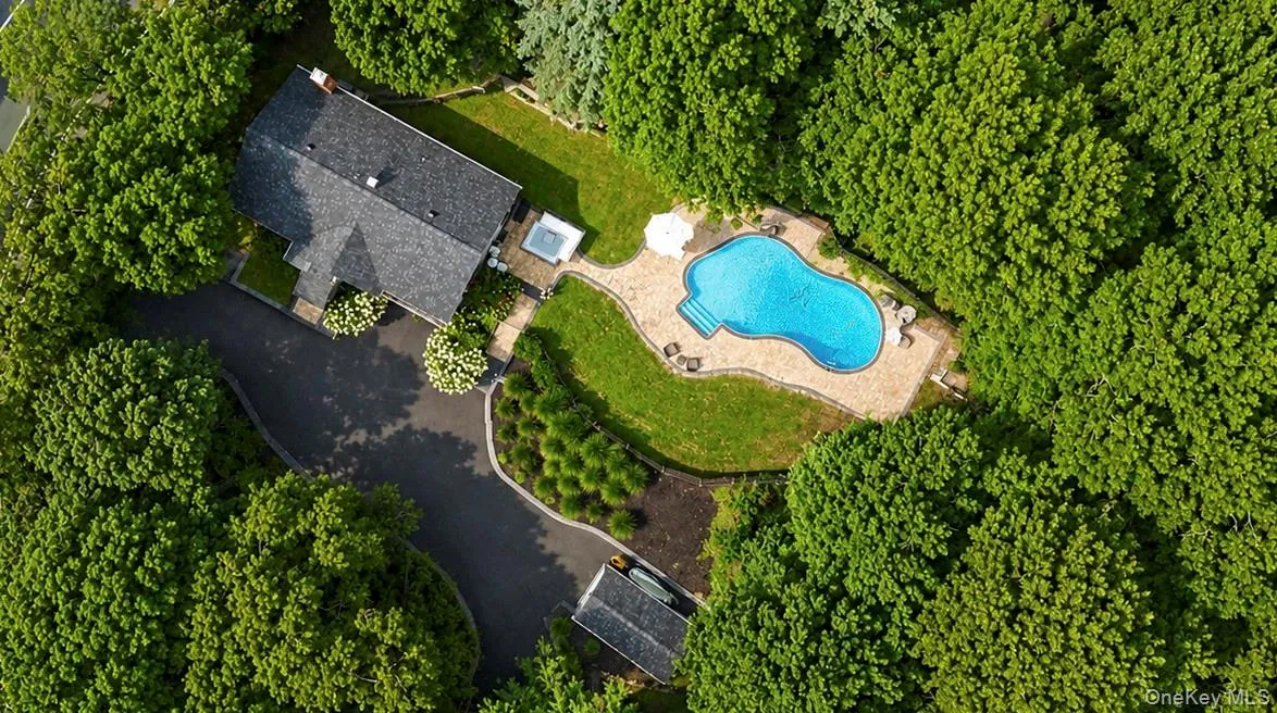 79 Oakside Road, Smithtown, NY, 4 Bedrooms Bedrooms, 8 Rooms Rooms,3 BathroomsBathrooms,Residential,For Rent,Oakside,0,1031008 79 Oakside Road, Smithtown, NY, 4 Bedrooms Bedrooms, 8 Rooms Rooms,3 BathroomsBathrooms,Residential,For Rent,Oakside,0,1031008