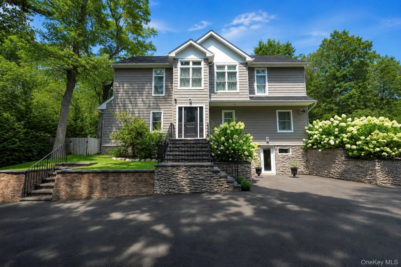 79 Oakside Road, Smithtown, NY, 4 Bedrooms Bedrooms, 8 Rooms Rooms,3 BathroomsBathrooms,Residential,For Rent,Oakside,0,1031008 79 Oakside Road, Smithtown, NY, 4 Bedrooms Bedrooms, 8 Rooms Rooms,3 BathroomsBathrooms,Residential,For Rent,Oakside,0,1031008