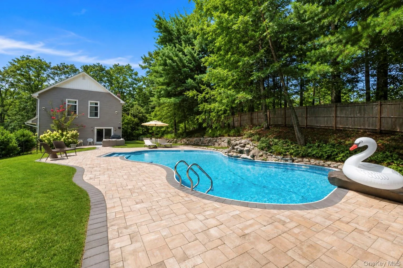 79 Oakside Road, Smithtown, NY, 4 Bedrooms Bedrooms, 8 Rooms Rooms,3 BathroomsBathrooms,Residential,For Rent,Oakside,0,1031008 79 Oakside Road, Smithtown, NY, 4 Bedrooms Bedrooms, 8 Rooms Rooms,3 BathroomsBathrooms,Residential,For Rent,Oakside,0,1031008