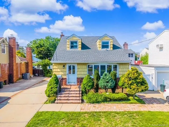 2503 3rd Avenue, Hempstead, NY, 3 Bedrooms Bedrooms, 6 Rooms Rooms,3 BathroomsBathrooms,Residential,For Rent,3rd,0,1031011 2503 3rd Avenue, Hempstead, NY, 3 Bedrooms Bedrooms, 6 Rooms Rooms,3 BathroomsBathrooms,Residential,For Rent,3rd,0,1031011