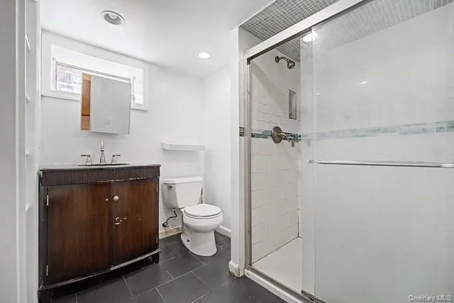2503 3rd Avenue, Hempstead, NY, 3 Bedrooms Bedrooms, 6 Rooms Rooms,3 BathroomsBathrooms,Residential,For Rent,3rd,0,1031011 2503 3rd Avenue, Hempstead, NY, 3 Bedrooms Bedrooms, 6 Rooms Rooms,3 BathroomsBathrooms,Residential,For Rent,3rd,0,1031011