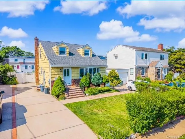 2503 3rd Avenue, Hempstead, NY, 3 Bedrooms Bedrooms, 6 Rooms Rooms,3 BathroomsBathrooms,Residential,For Rent,3rd,0,1031011 2503 3rd Avenue, Hempstead, NY, 3 Bedrooms Bedrooms, 6 Rooms Rooms,3 BathroomsBathrooms,Residential,For Rent,3rd,0,1031011