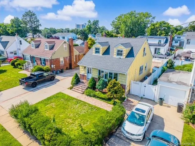 2503 3rd Avenue, Hempstead, NY, 3 Bedrooms Bedrooms, 6 Rooms Rooms,3 BathroomsBathrooms,Residential,For Rent,3rd,0,1031011 2503 3rd Avenue, Hempstead, NY, 3 Bedrooms Bedrooms, 6 Rooms Rooms,3 BathroomsBathrooms,Residential,For Rent,3rd,0,1031011