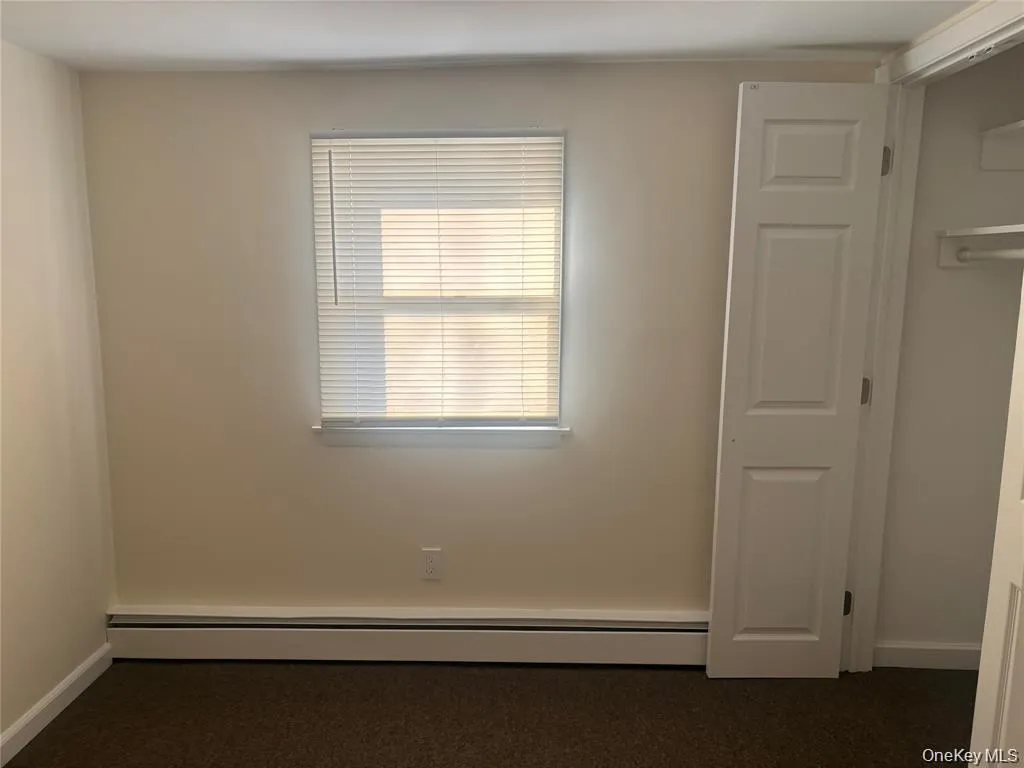 215 Lakewood Street, Brookhaven, NY, 3 Bedrooms Bedrooms, 5 Rooms Rooms,1 BathroomBathrooms,Residential Lease,For Rent,Lakewood,0,1031012 215 Lakewood Street, Brookhaven, NY, 3 Bedrooms Bedrooms, 5 Rooms Rooms,1 BathroomBathrooms,Residential Lease,For Rent,Lakewood,0,1031012