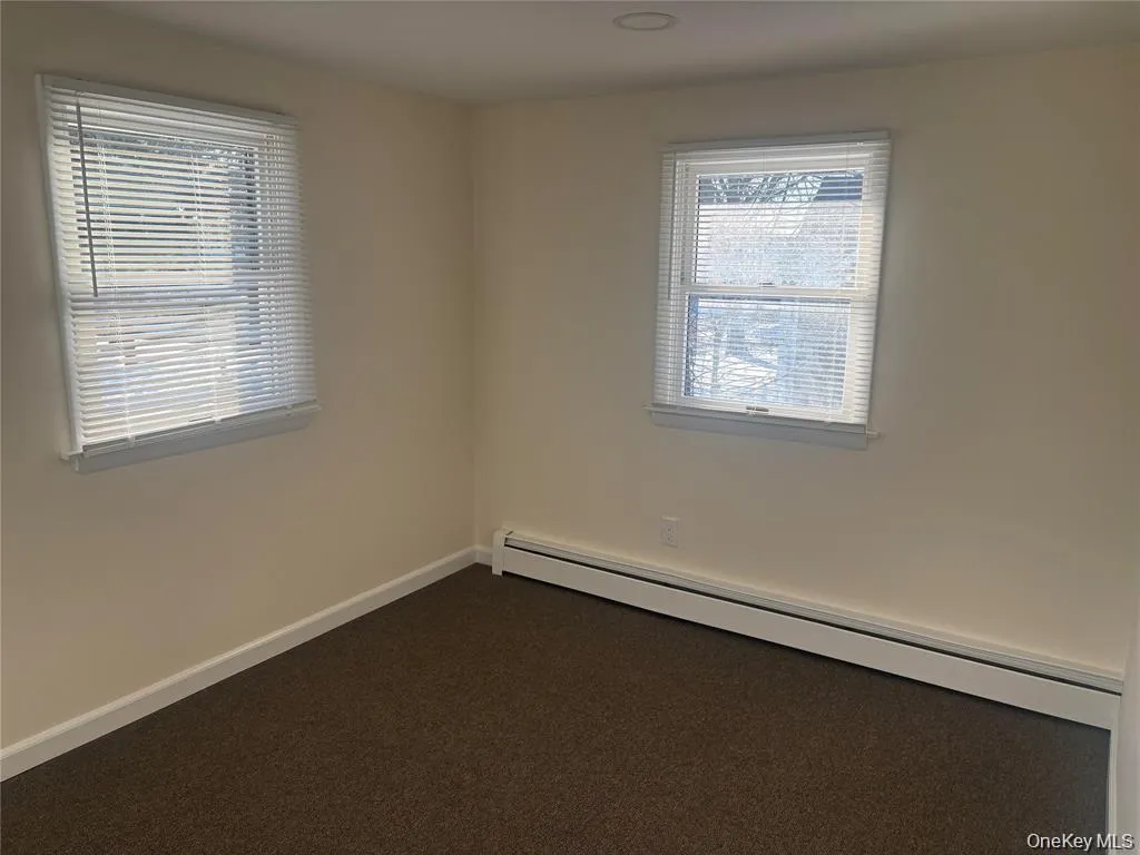 215 Lakewood Street, Brookhaven, NY, 3 Bedrooms Bedrooms, 5 Rooms Rooms,1 BathroomBathrooms,Residential Lease,For Rent,Lakewood,0,1031012 215 Lakewood Street, Brookhaven, NY, 3 Bedrooms Bedrooms, 5 Rooms Rooms,1 BathroomBathrooms,Residential Lease,For Rent,Lakewood,0,1031012