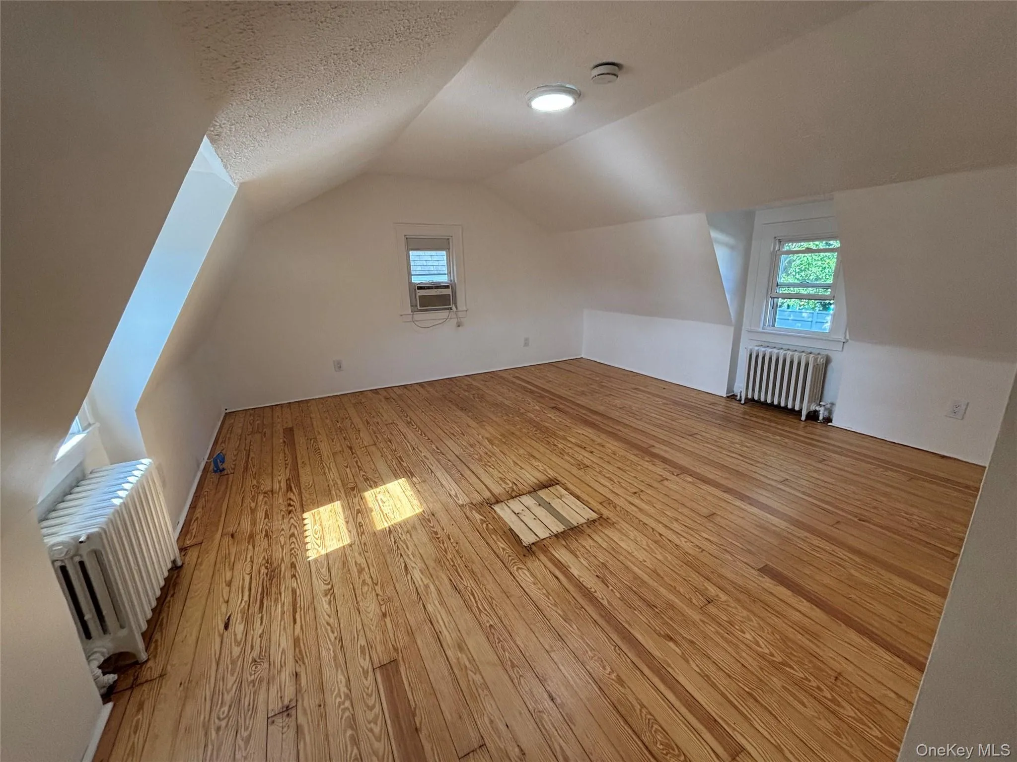 2 Alexander Place, Yonkers, NY, 1 Bedroom Bedrooms, 5 Rooms Rooms,1 BathroomBathrooms,Residential Lease,For Rent,Alexander,0,1031017 2 Alexander Place, Yonkers, NY, 1 Bedroom Bedrooms, 5 Rooms Rooms,1 BathroomBathrooms,Residential Lease,For Rent,Alexander,0,1031017