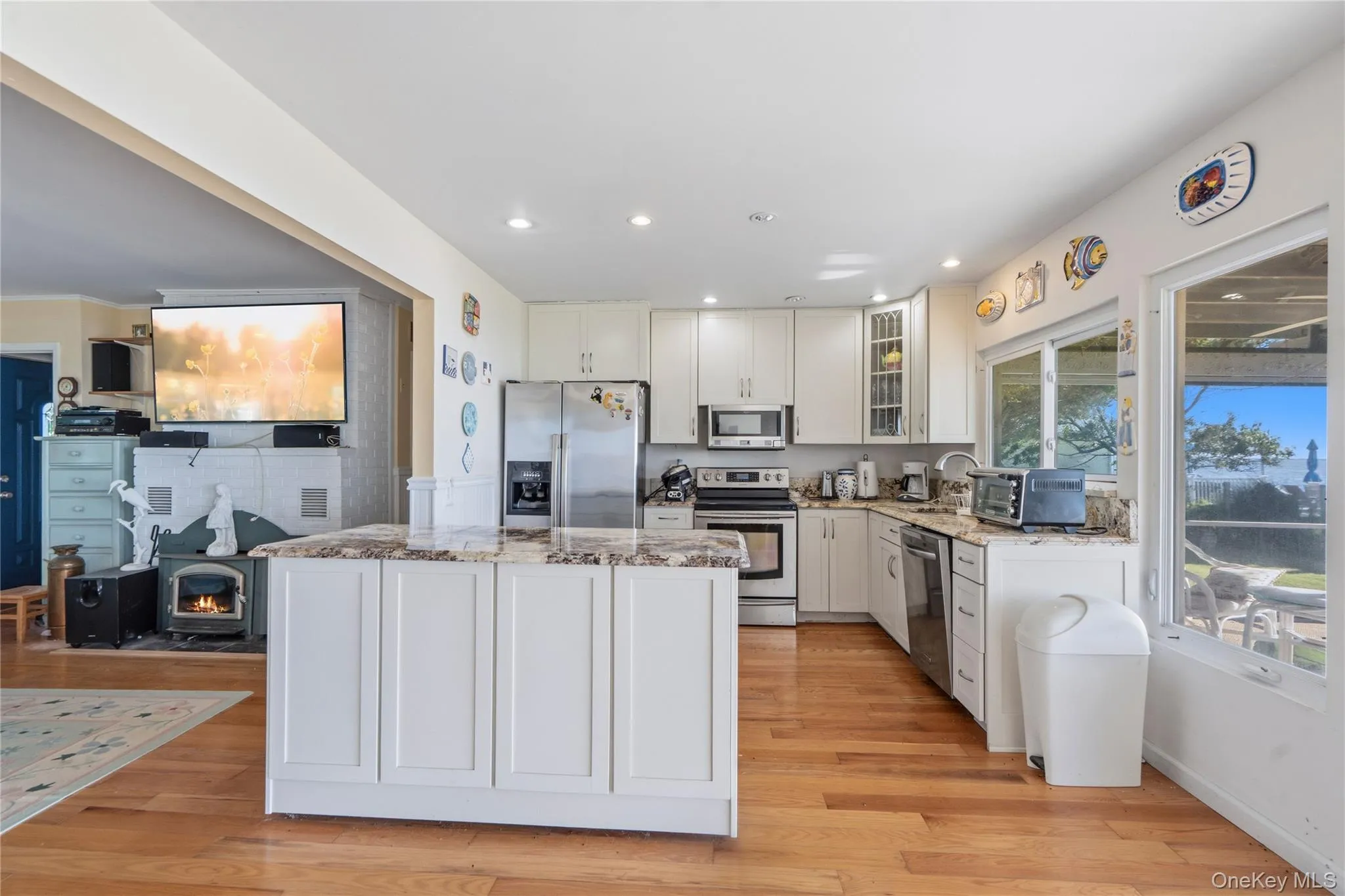 62 Grandview Drive, Brookhaven, NY, 4 Bedrooms Bedrooms, 7 Rooms Rooms,2 BathroomsBathrooms,Residential,For Rent,Grandview,0,1031018 62 Grandview Drive, Brookhaven, NY, 4 Bedrooms Bedrooms, 7 Rooms Rooms,2 BathroomsBathrooms,Residential,For Rent,Grandview,0,1031018