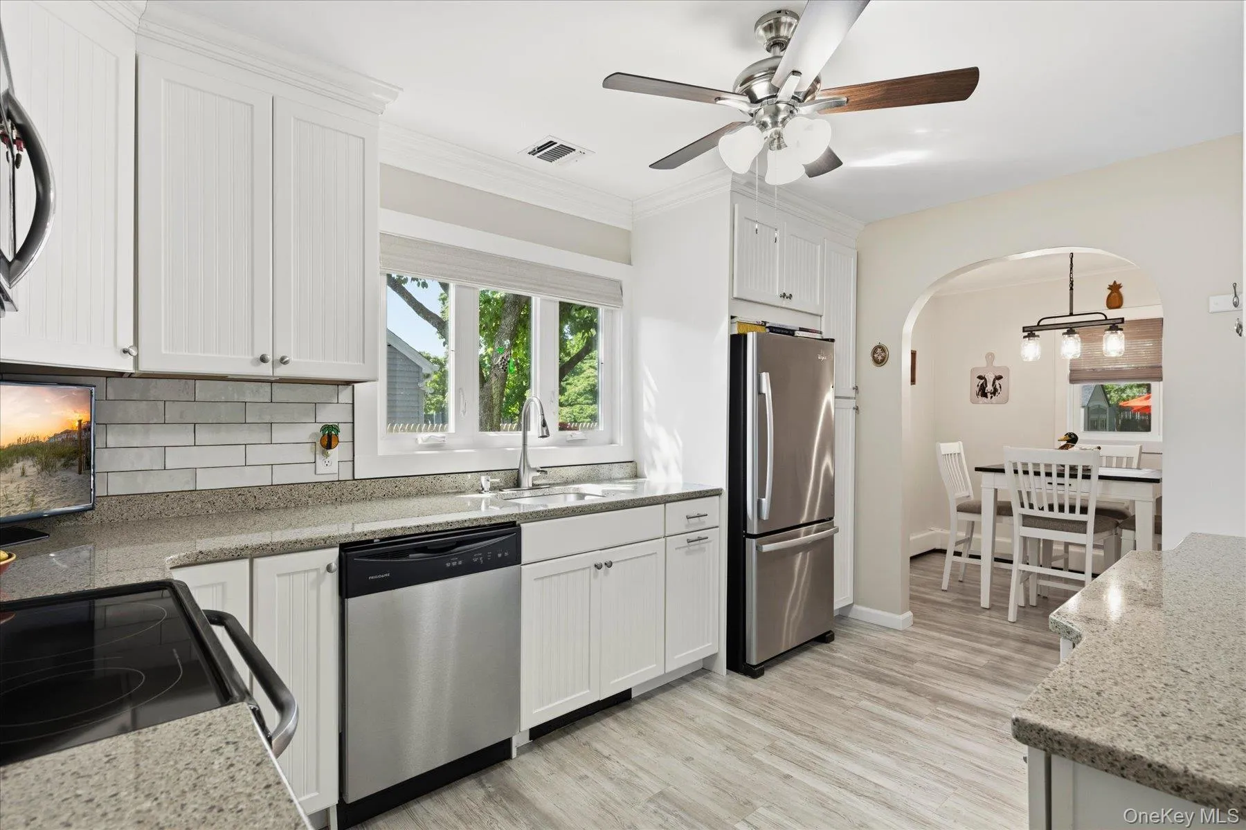 277 Howell Avenue, Riverhead, NY, 2 Bedrooms Bedrooms, 5 Rooms Rooms,1 BathroomBathrooms,Residential,For Rent,Howell,0,1031020 277 Howell Avenue, Riverhead, NY, 2 Bedrooms Bedrooms, 5 Rooms Rooms,1 BathroomBathrooms,Residential,For Rent,Howell,0,1031020