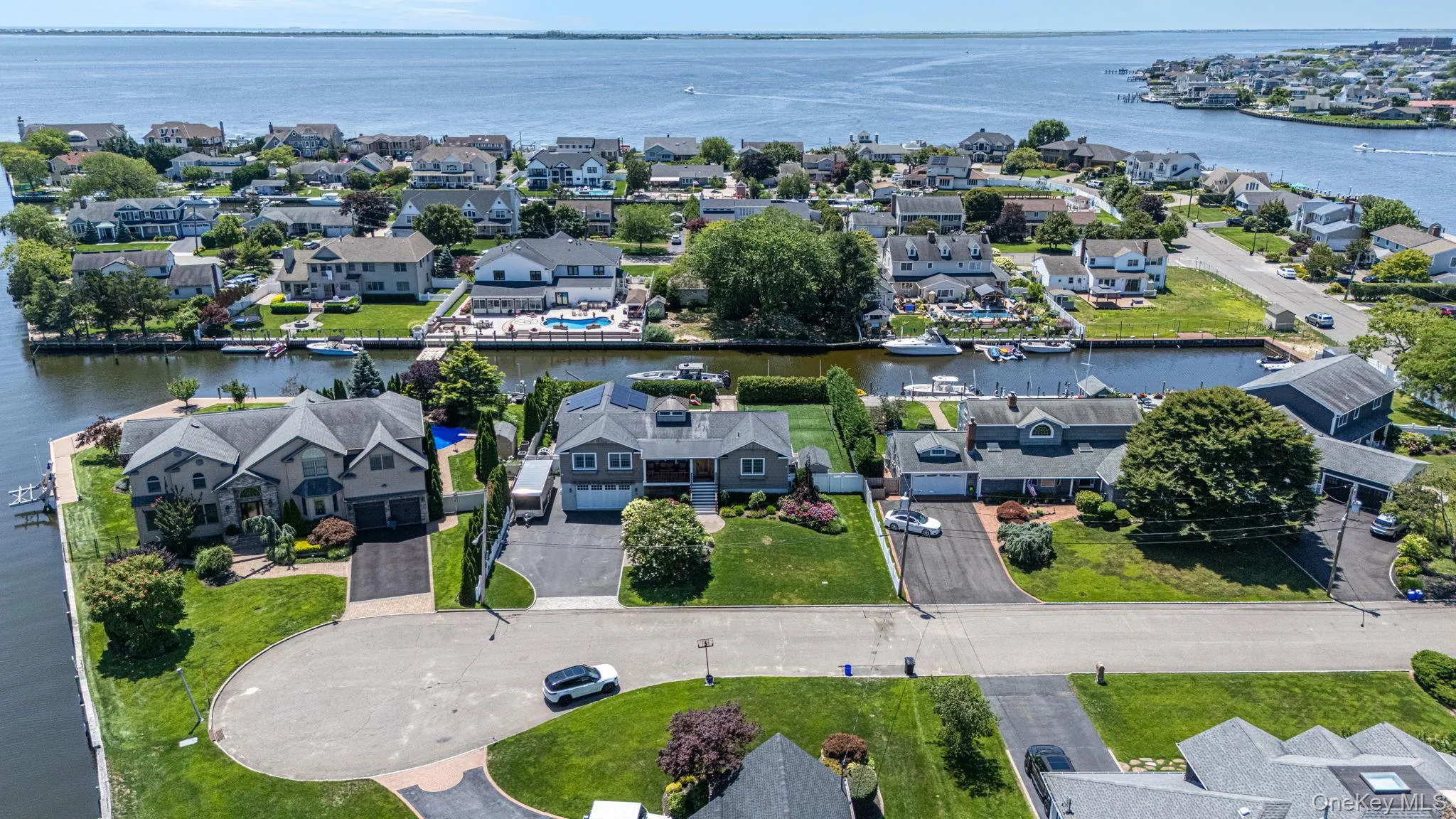 10 Raeburn Court, Babylon, NY, 4 Bedrooms Bedrooms, 9 Rooms Rooms,4 BathroomsBathrooms,Residential,For Rent,Raeburn,0,1031023 10 Raeburn Court, Babylon, NY, 4 Bedrooms Bedrooms, 9 Rooms Rooms,4 BathroomsBathrooms,Residential,For Rent,Raeburn,0,1031023