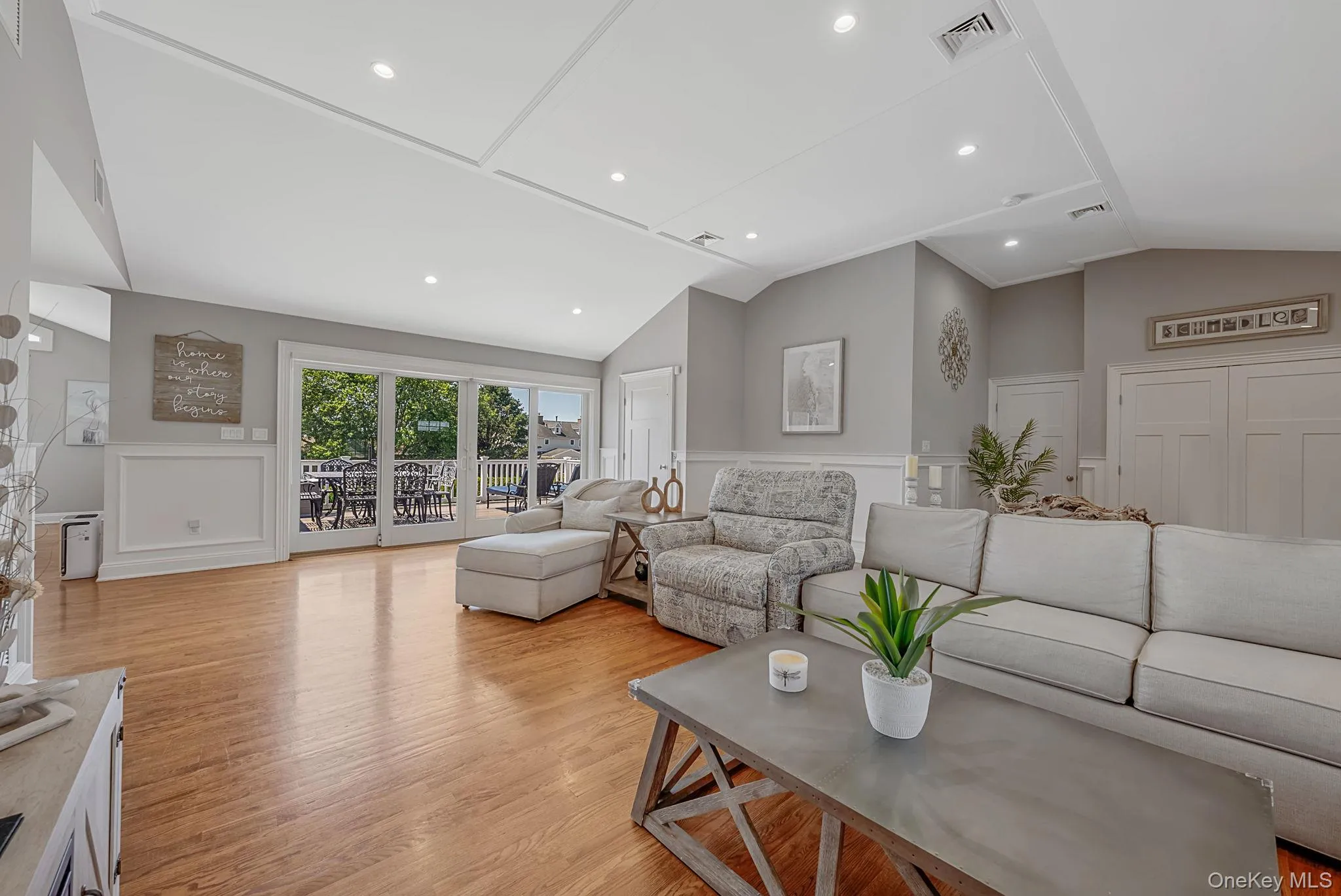 10 Raeburn Court, Babylon, NY, 4 Bedrooms Bedrooms, 9 Rooms Rooms,4 BathroomsBathrooms,Residential,For Rent,Raeburn,0,1031023 10 Raeburn Court, Babylon, NY, 4 Bedrooms Bedrooms, 9 Rooms Rooms,4 BathroomsBathrooms,Residential,For Rent,Raeburn,0,1031023