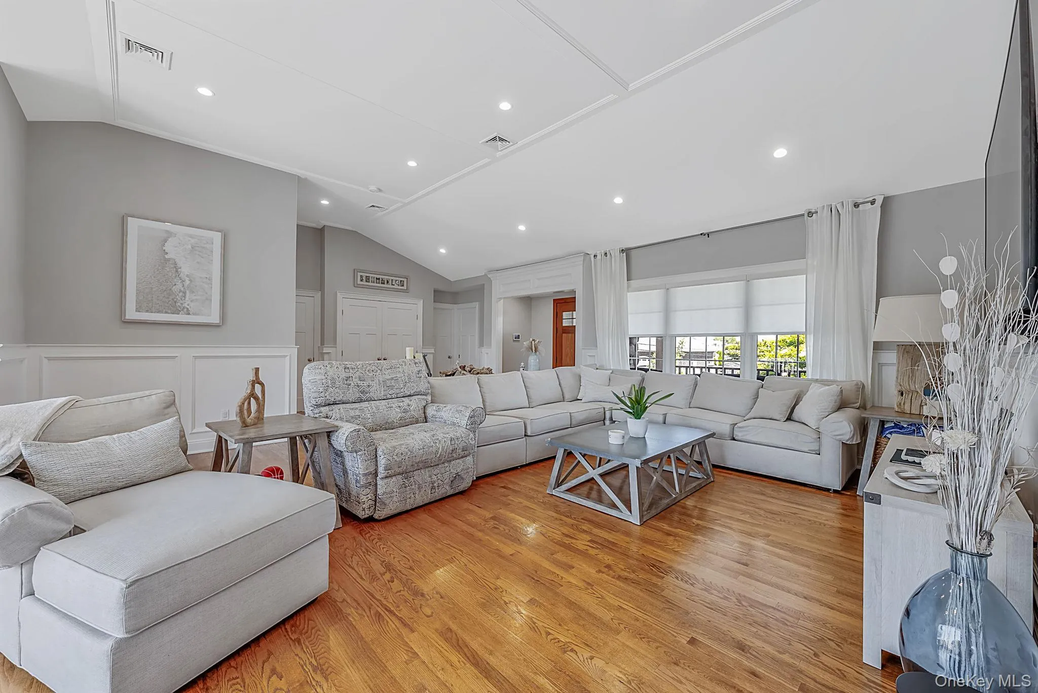 10 Raeburn Court, Babylon, NY, 4 Bedrooms Bedrooms, 9 Rooms Rooms,4 BathroomsBathrooms,Residential,For Rent,Raeburn,0,1031023 10 Raeburn Court, Babylon, NY, 4 Bedrooms Bedrooms, 9 Rooms Rooms,4 BathroomsBathrooms,Residential,For Rent,Raeburn,0,1031023