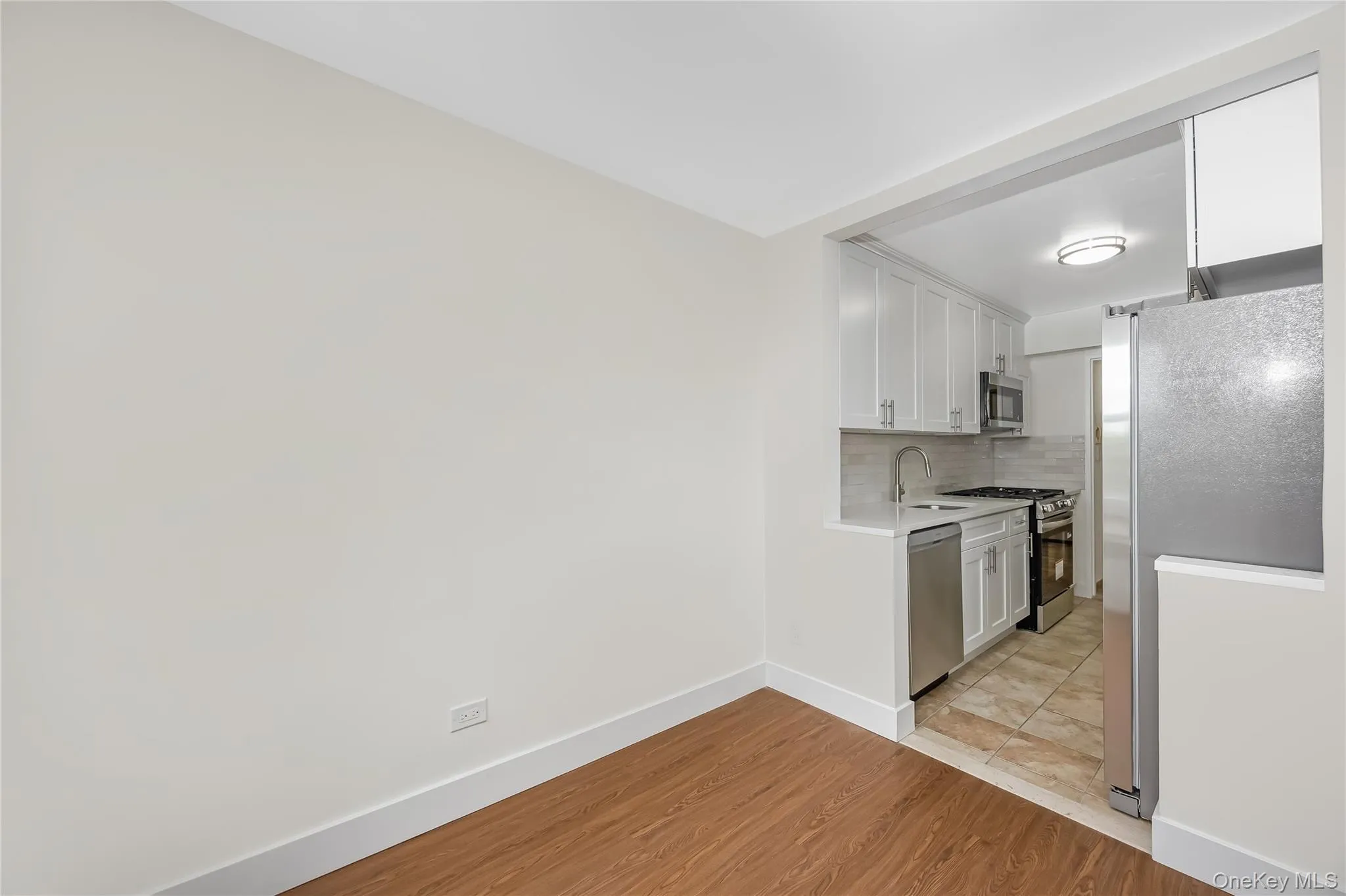 87-10 149th Avenue, New York, NY, 1 Bedroom Bedrooms, 4 Rooms Rooms,1 BathroomBathrooms,Residential,For Rent,149th,0,1031024 87-10 149th Avenue, New York, NY, 1 Bedroom Bedrooms, 4 Rooms Rooms,1 BathroomBathrooms,Residential,For Rent,149th,0,1031024