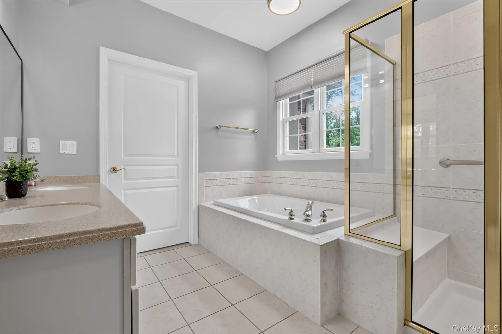24 De Baun Avenue, Ramapo, NY, 2 Bedrooms Bedrooms, 6 Rooms Rooms,2 BathroomsBathrooms,Residential,For Rent,De Baun,0,1031031 24 De Baun Avenue, Ramapo, NY, 2 Bedrooms Bedrooms, 6 Rooms Rooms,2 BathroomsBathrooms,Residential,For Rent,De Baun,0,1031031
