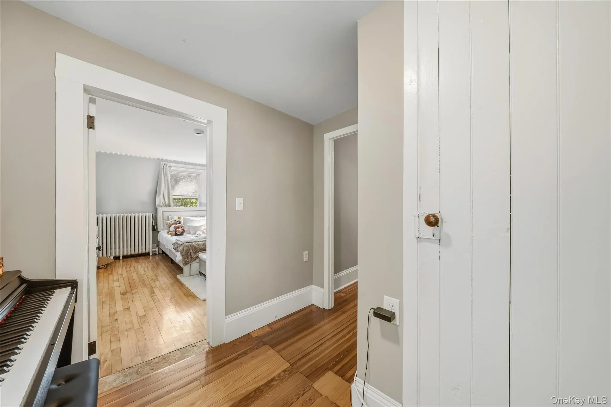 10 Park Avenue, Woodbury, NY, 3 Bedrooms Bedrooms, 6 Rooms Rooms,2 BathroomsBathrooms,Residential,For Rent,Park,0,1031034 10 Park Avenue, Woodbury, NY, 3 Bedrooms Bedrooms, 6 Rooms Rooms,2 BathroomsBathrooms,Residential,For Rent,Park,0,1031034
