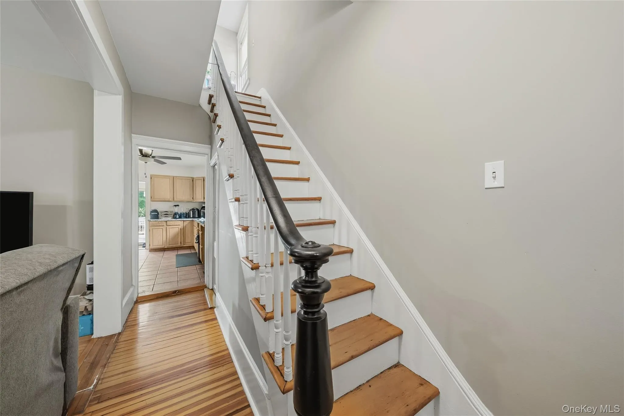 10 Park Avenue, Woodbury, NY, 3 Bedrooms Bedrooms, 6 Rooms Rooms,2 BathroomsBathrooms,Residential,For Rent,Park,0,1031034 10 Park Avenue, Woodbury, NY, 3 Bedrooms Bedrooms, 6 Rooms Rooms,2 BathroomsBathrooms,Residential,For Rent,Park,0,1031034
