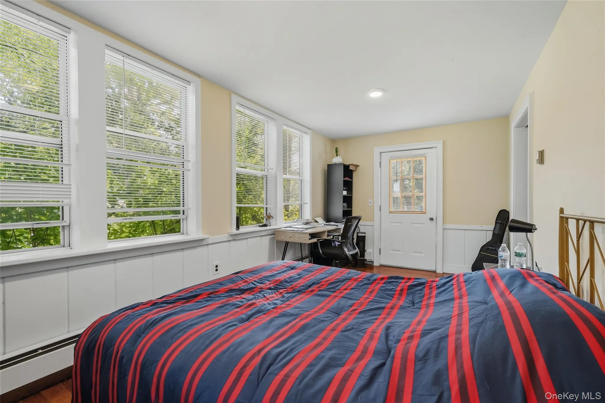 10 Park Avenue, Woodbury, NY, 3 Bedrooms Bedrooms, 6 Rooms Rooms,2 BathroomsBathrooms,Residential,For Rent,Park,0,1031034 10 Park Avenue, Woodbury, NY, 3 Bedrooms Bedrooms, 6 Rooms Rooms,2 BathroomsBathrooms,Residential,For Rent,Park,0,1031034