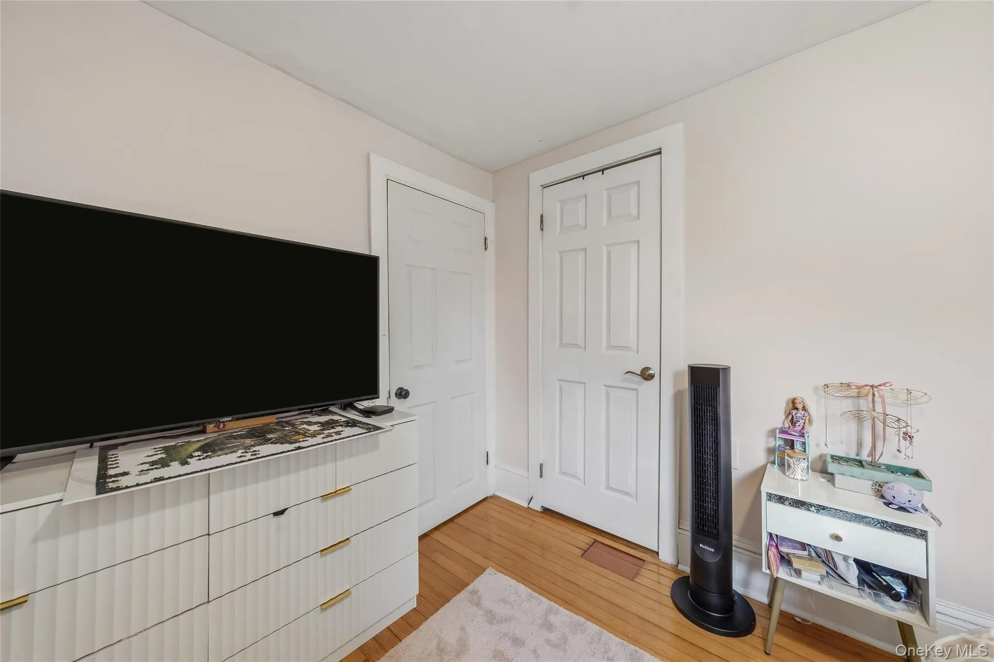 10 Park Avenue, Woodbury, NY, 3 Bedrooms Bedrooms, 6 Rooms Rooms,2 BathroomsBathrooms,Residential,For Rent,Park,0,1031034 10 Park Avenue, Woodbury, NY, 3 Bedrooms Bedrooms, 6 Rooms Rooms,2 BathroomsBathrooms,Residential,For Rent,Park,0,1031034