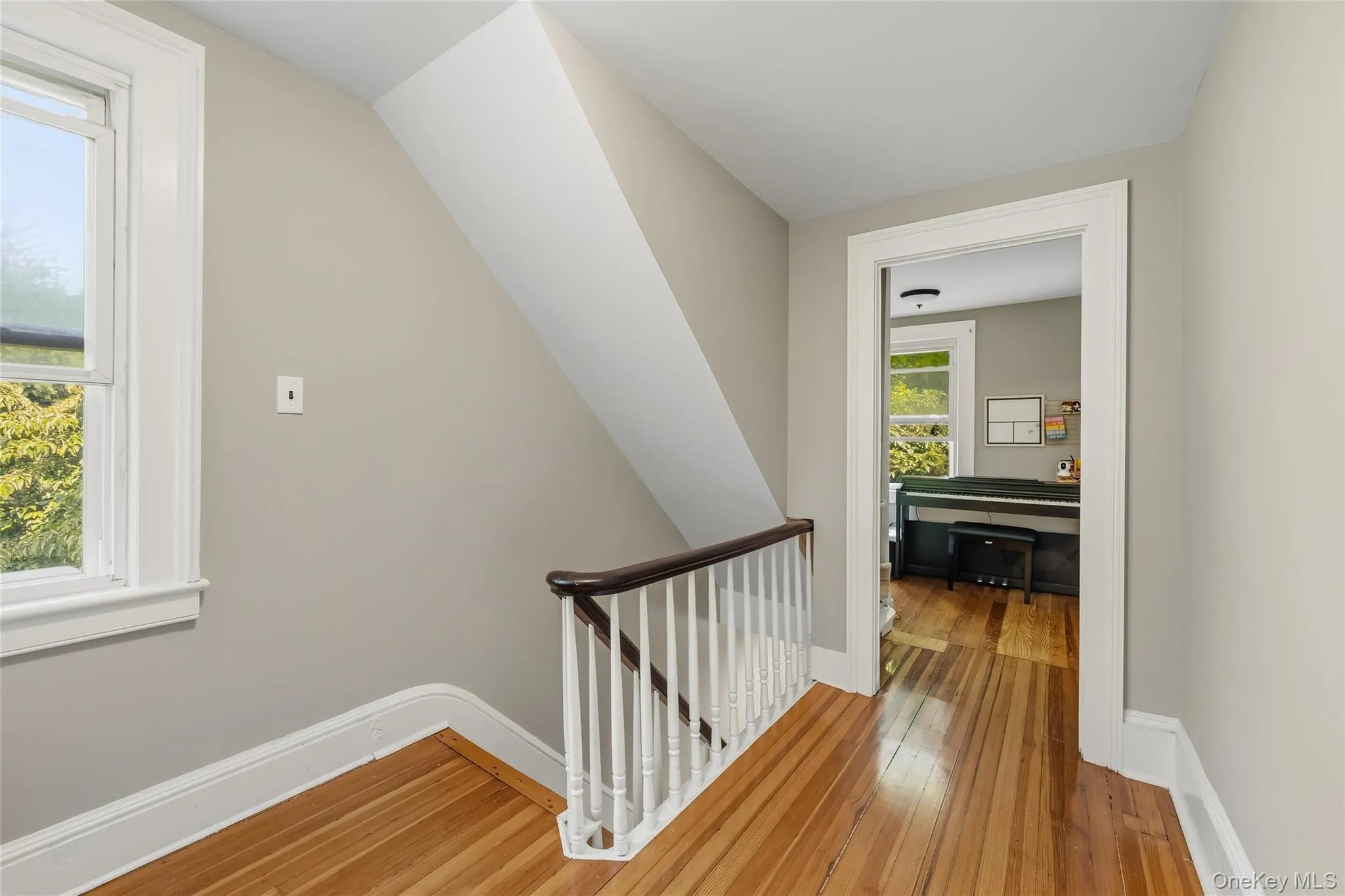 10 Park Avenue, Woodbury, NY, 3 Bedrooms Bedrooms, 6 Rooms Rooms,2 BathroomsBathrooms,Residential,For Rent,Park,0,1031034 10 Park Avenue, Woodbury, NY, 3 Bedrooms Bedrooms, 6 Rooms Rooms,2 BathroomsBathrooms,Residential,For Rent,Park,0,1031034