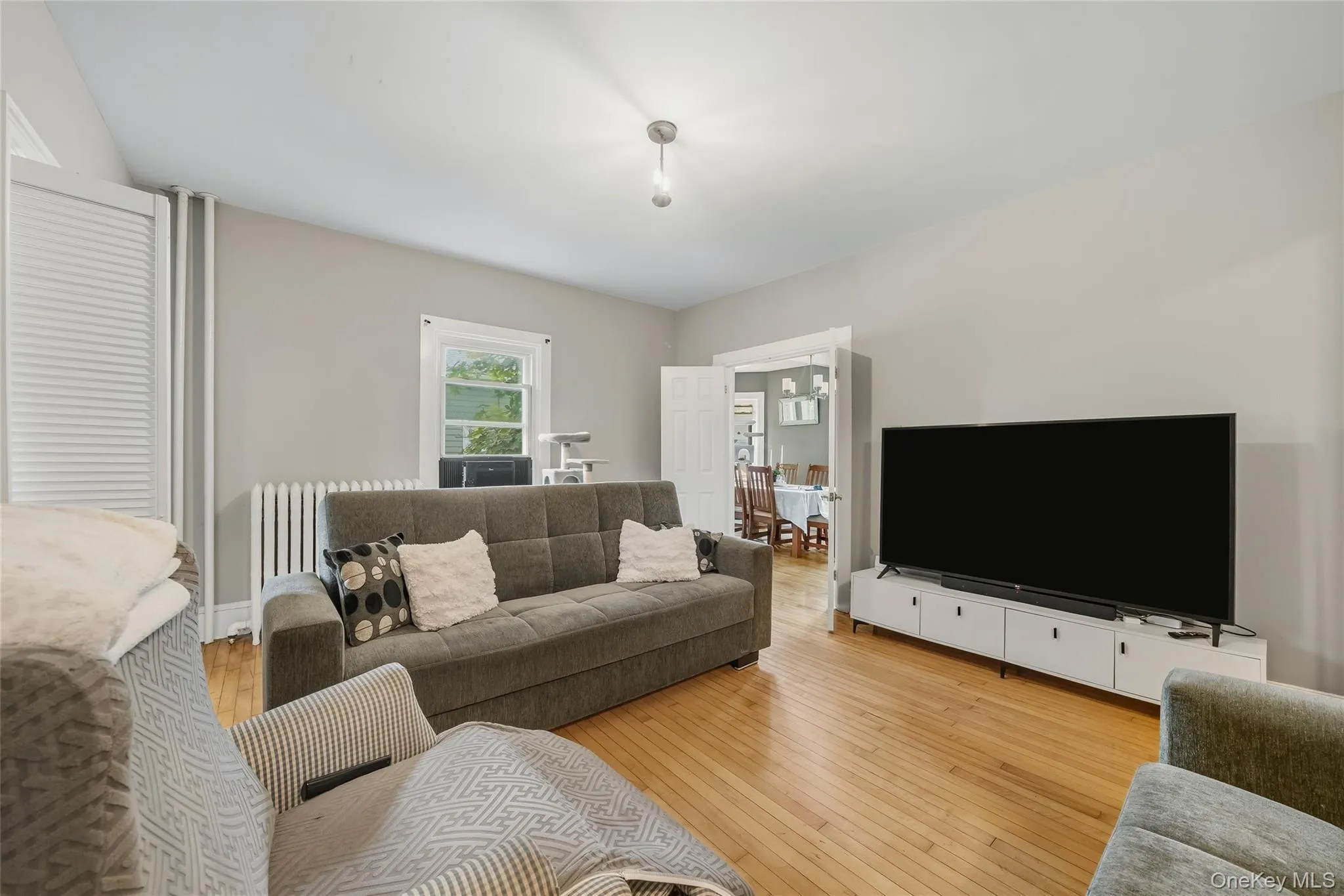 10 Park Avenue, Woodbury, NY, 3 Bedrooms Bedrooms, 6 Rooms Rooms,2 BathroomsBathrooms,Residential,For Rent,Park,0,1031034 10 Park Avenue, Woodbury, NY, 3 Bedrooms Bedrooms, 6 Rooms Rooms,2 BathroomsBathrooms,Residential,For Rent,Park,0,1031034