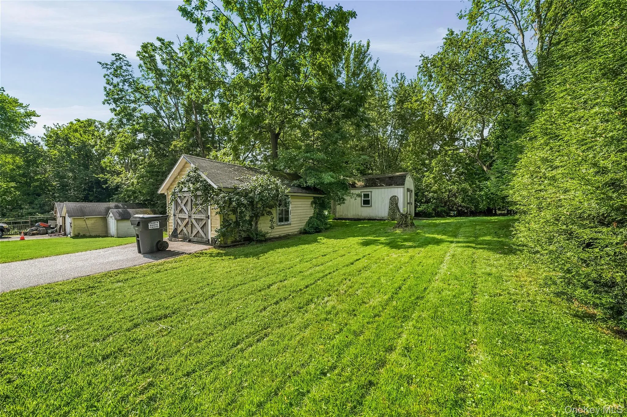 10 Park Avenue, Woodbury, NY, 3 Bedrooms Bedrooms, 6 Rooms Rooms,2 BathroomsBathrooms,Residential,For Rent,Park,0,1031034 10 Park Avenue, Woodbury, NY, 3 Bedrooms Bedrooms, 6 Rooms Rooms,2 BathroomsBathrooms,Residential,For Rent,Park,0,1031034