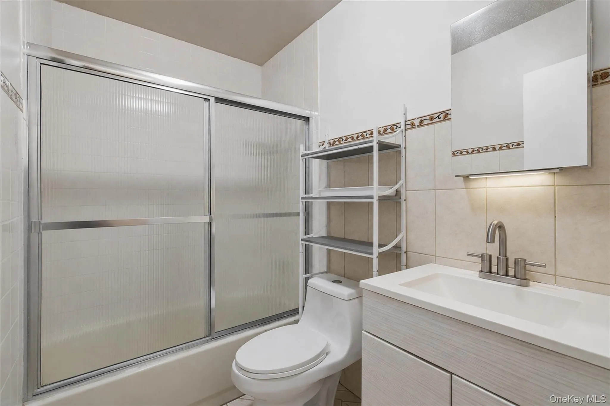 114 Noyes Avenue, Ramapo, NY, 5 Bedrooms Bedrooms, 9 Rooms Rooms,2 BathroomsBathrooms,Residential,For Rent,Noyes,0,1031039 114 Noyes Avenue, Ramapo, NY, 5 Bedrooms Bedrooms, 9 Rooms Rooms,2 BathroomsBathrooms,Residential,For Rent,Noyes,0,1031039
