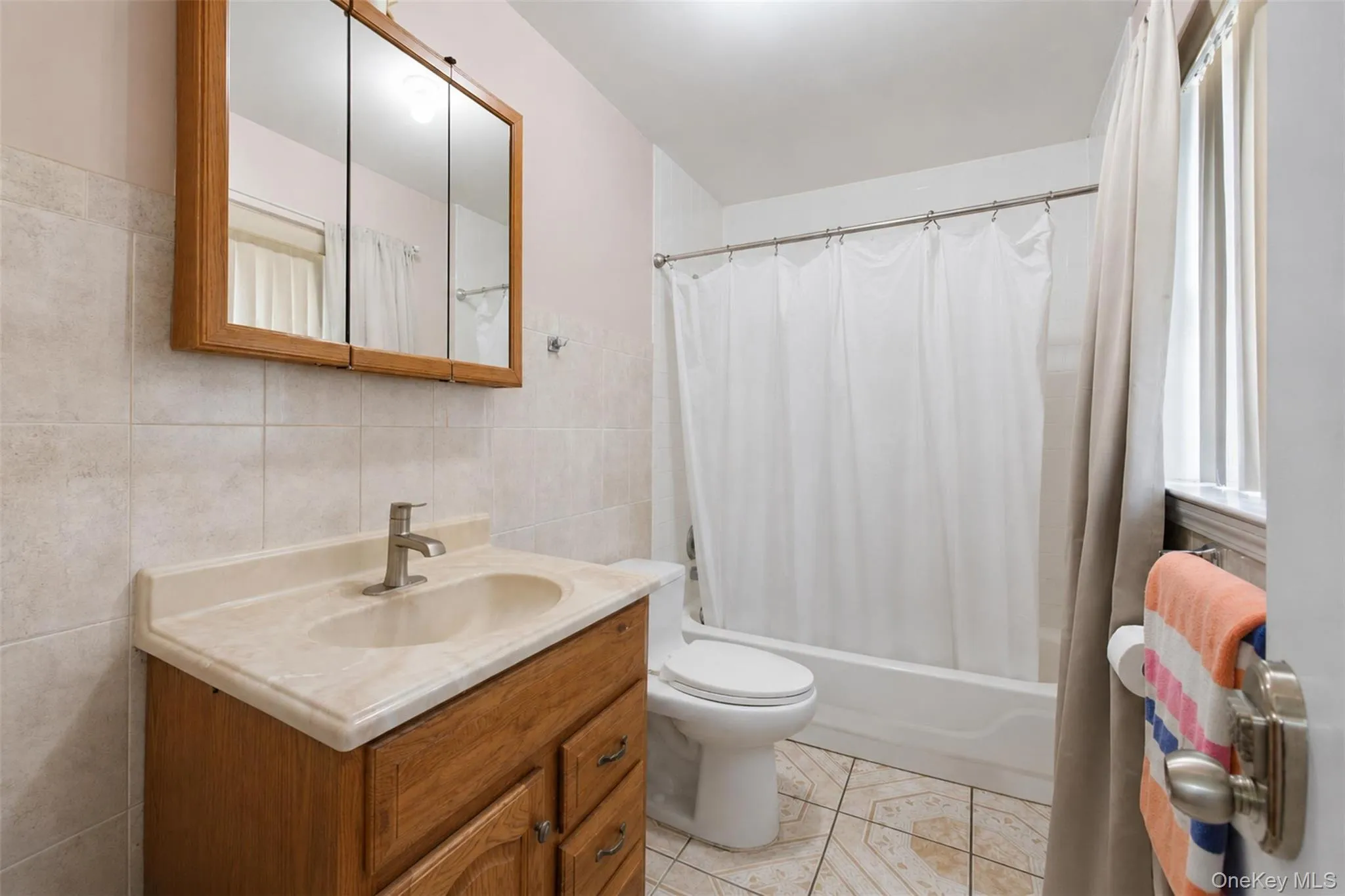 114 Noyes Avenue, Ramapo, NY, 5 Bedrooms Bedrooms, 9 Rooms Rooms,2 BathroomsBathrooms,Residential,For Rent,Noyes,0,1031039 114 Noyes Avenue, Ramapo, NY, 5 Bedrooms Bedrooms, 9 Rooms Rooms,2 BathroomsBathrooms,Residential,For Rent,Noyes,0,1031039