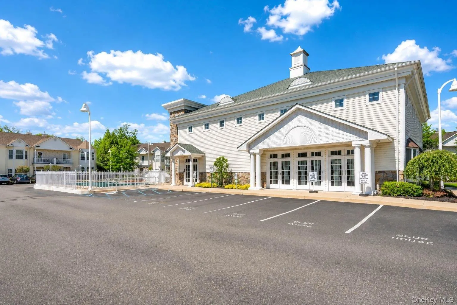 406 Narragansett Villas Drive, Babylon, NY, 2 Bedrooms Bedrooms, 5 Rooms Rooms,2 BathroomsBathrooms,Residential,For Rent,Narragansett Villas,0,1031042 406 Narragansett Villas Drive, Babylon, NY, 2 Bedrooms Bedrooms, 5 Rooms Rooms,2 BathroomsBathrooms,Residential,For Rent,Narragansett Villas,0,1031042