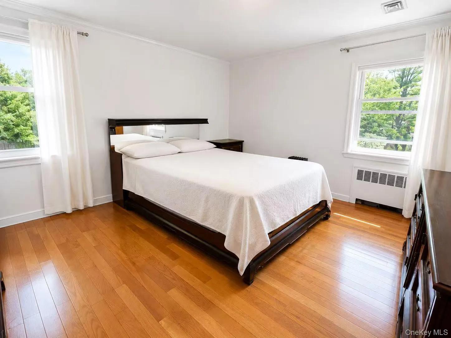 110 Leahy Street, Oyster Bay, NY, 4 Bedrooms Bedrooms, 9 Rooms Rooms,3 BathroomsBathrooms,Residential,For Rent,Leahy,0,1031044 110 Leahy Street, Oyster Bay, NY, 4 Bedrooms Bedrooms, 9 Rooms Rooms,3 BathroomsBathrooms,Residential,For Rent,Leahy,0,1031044