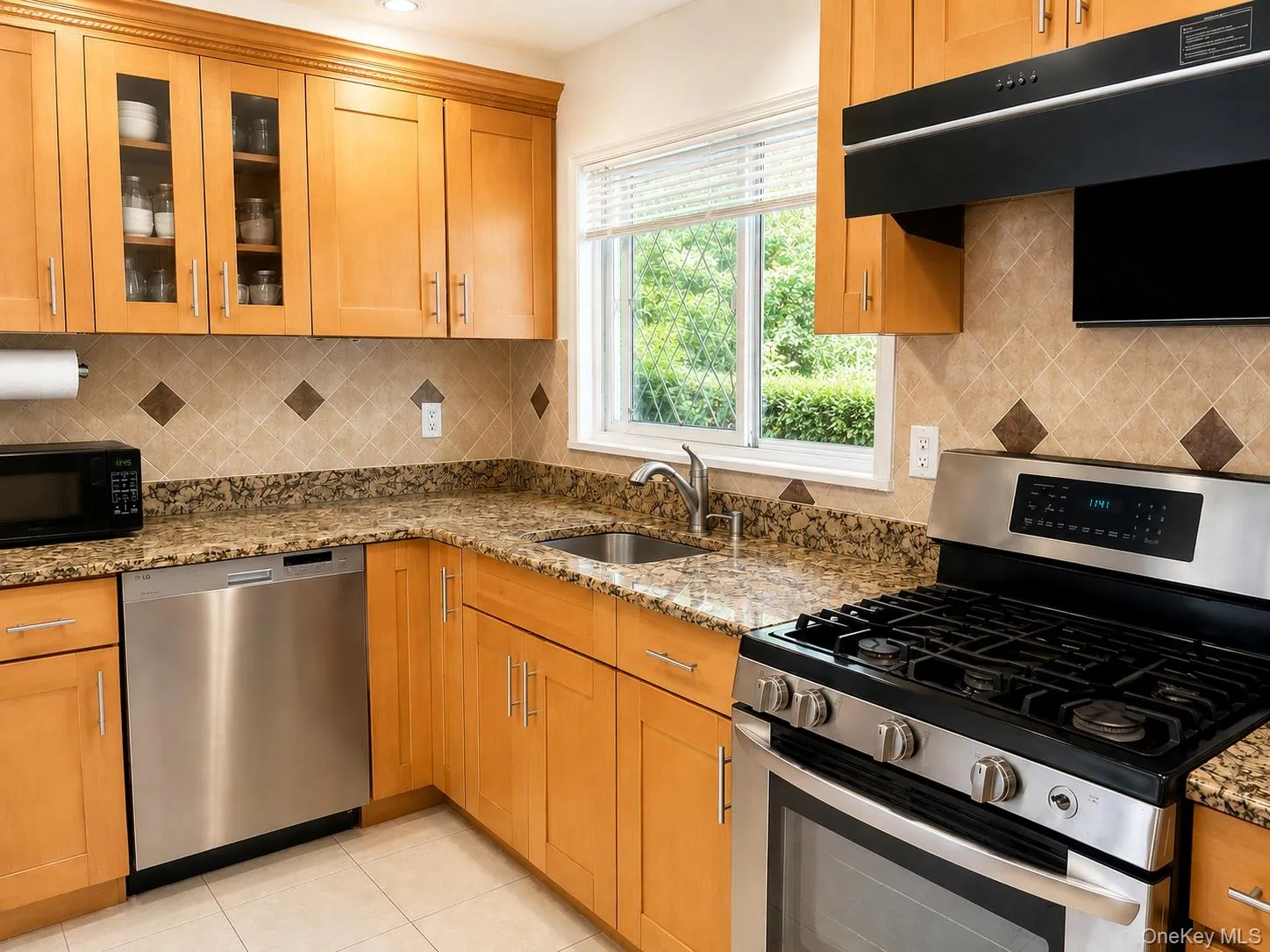 110 Leahy Street, Oyster Bay, NY, 4 Bedrooms Bedrooms, 9 Rooms Rooms,3 BathroomsBathrooms,Residential,For Rent,Leahy,0,1031044 110 Leahy Street, Oyster Bay, NY, 4 Bedrooms Bedrooms, 9 Rooms Rooms,3 BathroomsBathrooms,Residential,For Rent,Leahy,0,1031044