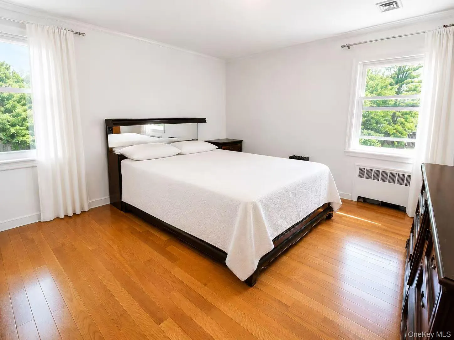 110 Leahy Street, Oyster Bay, NY, 4 Bedrooms Bedrooms, 9 Rooms Rooms,3 BathroomsBathrooms,Residential,For Rent,Leahy,0,1031044 110 Leahy Street, Oyster Bay, NY, 4 Bedrooms Bedrooms, 9 Rooms Rooms,3 BathroomsBathrooms,Residential,For Rent,Leahy,0,1031044