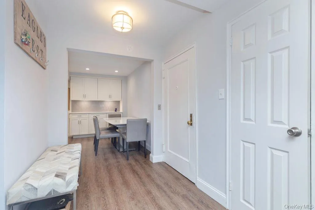15 LEEWOOD Circle, Eastchester, NY, 2 Bedrooms Bedrooms, 4 Rooms Rooms,1 BathroomBathrooms,Residential,For Rent,LEEWOOD,0,1031050 15 LEEWOOD Circle, Eastchester, NY, 2 Bedrooms Bedrooms, 4 Rooms Rooms,1 BathroomBathrooms,Residential,For Rent,LEEWOOD,0,1031050