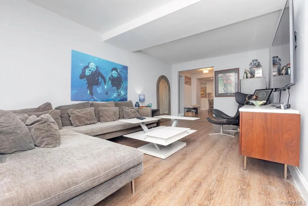 15 LEEWOOD Circle, Eastchester, NY, 2 Bedrooms Bedrooms, 4 Rooms Rooms,1 BathroomBathrooms,Residential,For Rent,LEEWOOD,0,1031050 15 LEEWOOD Circle, Eastchester, NY, 2 Bedrooms Bedrooms, 4 Rooms Rooms,1 BathroomBathrooms,Residential,For Rent,LEEWOOD,0,1031050