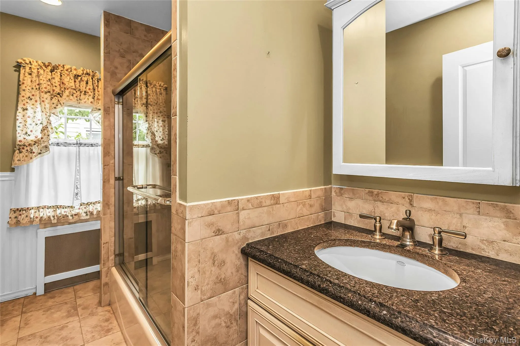 56 Denton Avenue, Hempstead, NY, 3 Bedrooms Bedrooms, 7 Rooms Rooms,1 BathroomBathrooms,Residential,For Rent,Denton,0,1031053 56 Denton Avenue, Hempstead, NY, 3 Bedrooms Bedrooms, 7 Rooms Rooms,1 BathroomBathrooms,Residential,For Rent,Denton,0,1031053