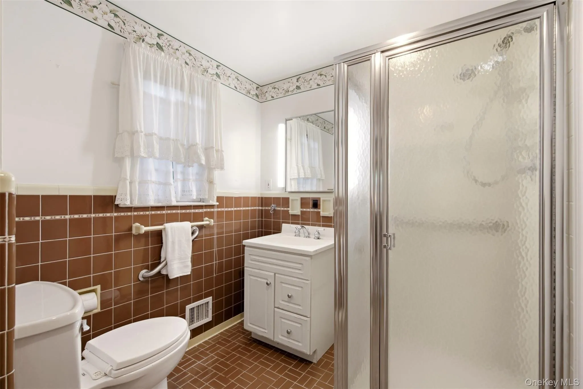 1936 Midlane, Oyster Bay, NY, 4 Bedrooms Bedrooms, 8 Rooms Rooms,2 BathroomsBathrooms,Residential,For Rent,Midlane,0,1031054 1936 Midlane, Oyster Bay, NY, 4 Bedrooms Bedrooms, 8 Rooms Rooms,2 BathroomsBathrooms,Residential,For Rent,Midlane,0,1031054