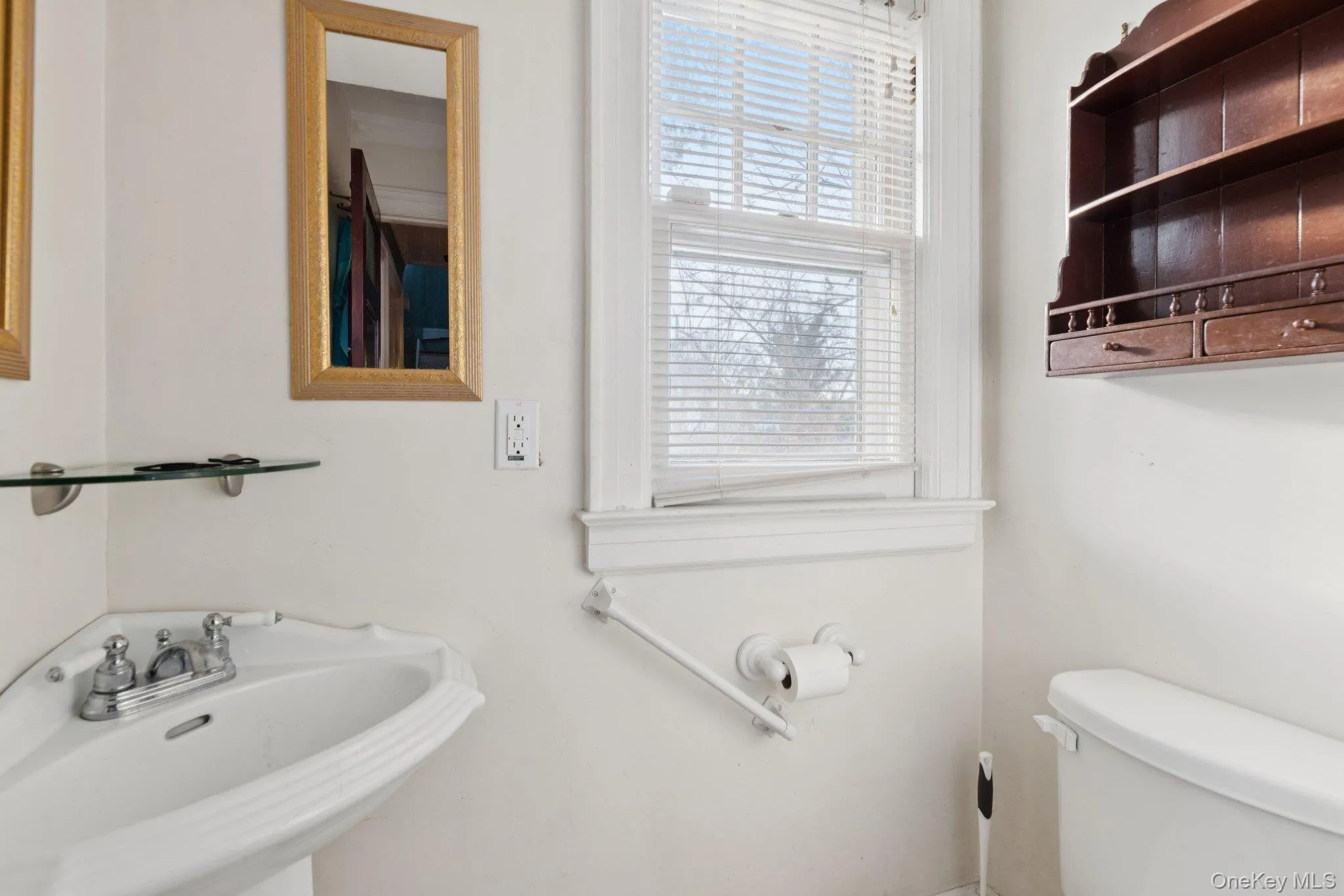 83 Elm Road, Brookhaven, NY, 3 Bedrooms Bedrooms, 7 Rooms Rooms,2 BathroomsBathrooms,Residential,For Rent,Elm,0,1031055 83 Elm Road, Brookhaven, NY, 3 Bedrooms Bedrooms, 7 Rooms Rooms,2 BathroomsBathrooms,Residential,For Rent,Elm,0,1031055