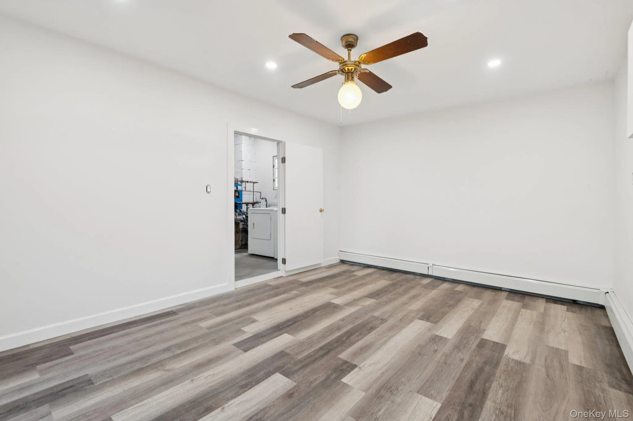 83 Elm Road, Brookhaven, NY, 3 Bedrooms Bedrooms, 7 Rooms Rooms,2 BathroomsBathrooms,Residential,For Rent,Elm,0,1031055 83 Elm Road, Brookhaven, NY, 3 Bedrooms Bedrooms, 7 Rooms Rooms,2 BathroomsBathrooms,Residential,For Rent,Elm,0,1031055