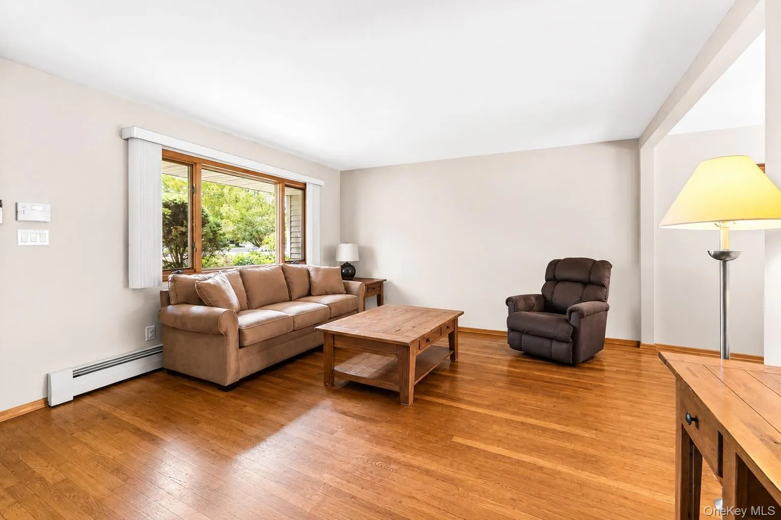 51 Longworth Avenue, Huntington, NY, 3 Bedrooms Bedrooms, 8 Rooms Rooms,2 BathroomsBathrooms,Residential,For Rent,Longworth,0,1031057 51 Longworth Avenue, Huntington, NY, 3 Bedrooms Bedrooms, 8 Rooms Rooms,2 BathroomsBathrooms,Residential,For Rent,Longworth,0,1031057