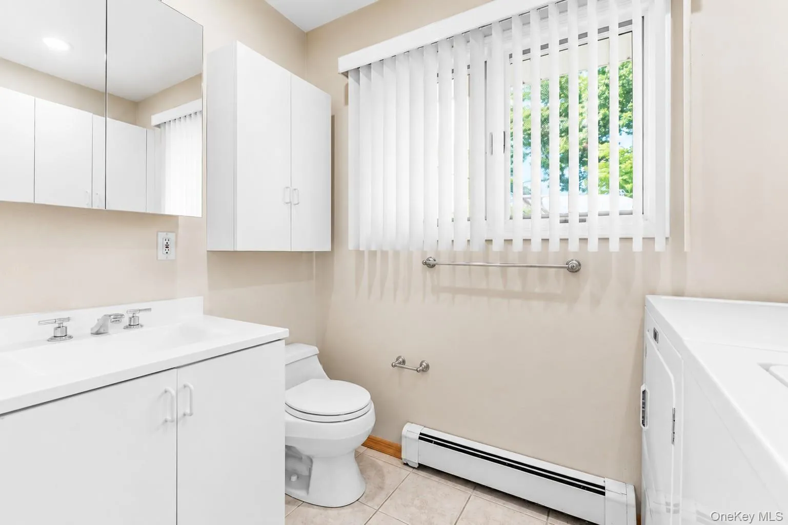 51 Longworth Avenue, Huntington, NY, 3 Bedrooms Bedrooms, 8 Rooms Rooms,2 BathroomsBathrooms,Residential,For Rent,Longworth,0,1031057 51 Longworth Avenue, Huntington, NY, 3 Bedrooms Bedrooms, 8 Rooms Rooms,2 BathroomsBathrooms,Residential,For Rent,Longworth,0,1031057