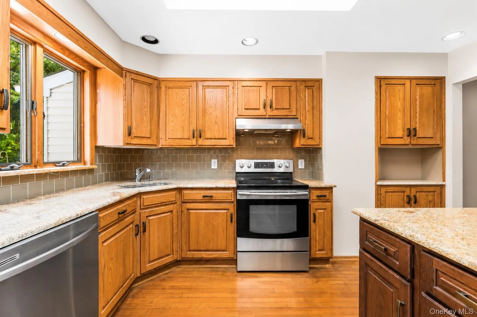 51 Longworth Avenue, Huntington, NY, 3 Bedrooms Bedrooms, 8 Rooms Rooms,2 BathroomsBathrooms,Residential,For Rent,Longworth,0,1031057 51 Longworth Avenue, Huntington, NY, 3 Bedrooms Bedrooms, 8 Rooms Rooms,2 BathroomsBathrooms,Residential,For Rent,Longworth,0,1031057