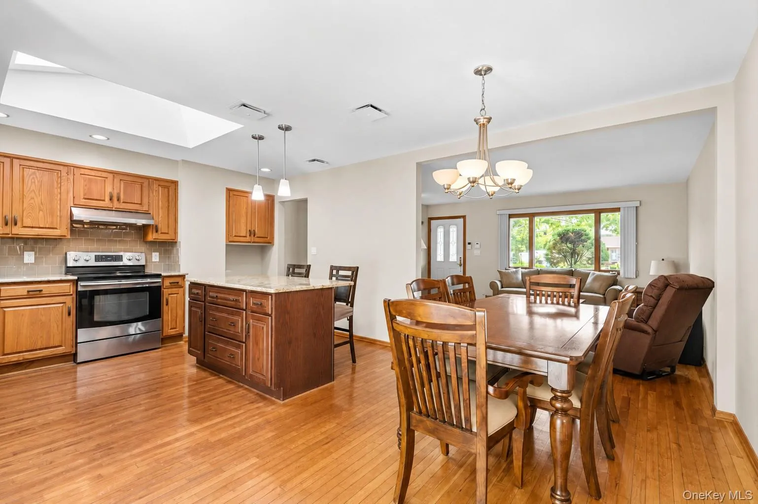 51 Longworth Avenue, Huntington, NY, 3 Bedrooms Bedrooms, 8 Rooms Rooms,2 BathroomsBathrooms,Residential,For Rent,Longworth,0,1031057 51 Longworth Avenue, Huntington, NY, 3 Bedrooms Bedrooms, 8 Rooms Rooms,2 BathroomsBathrooms,Residential,For Rent,Longworth,0,1031057