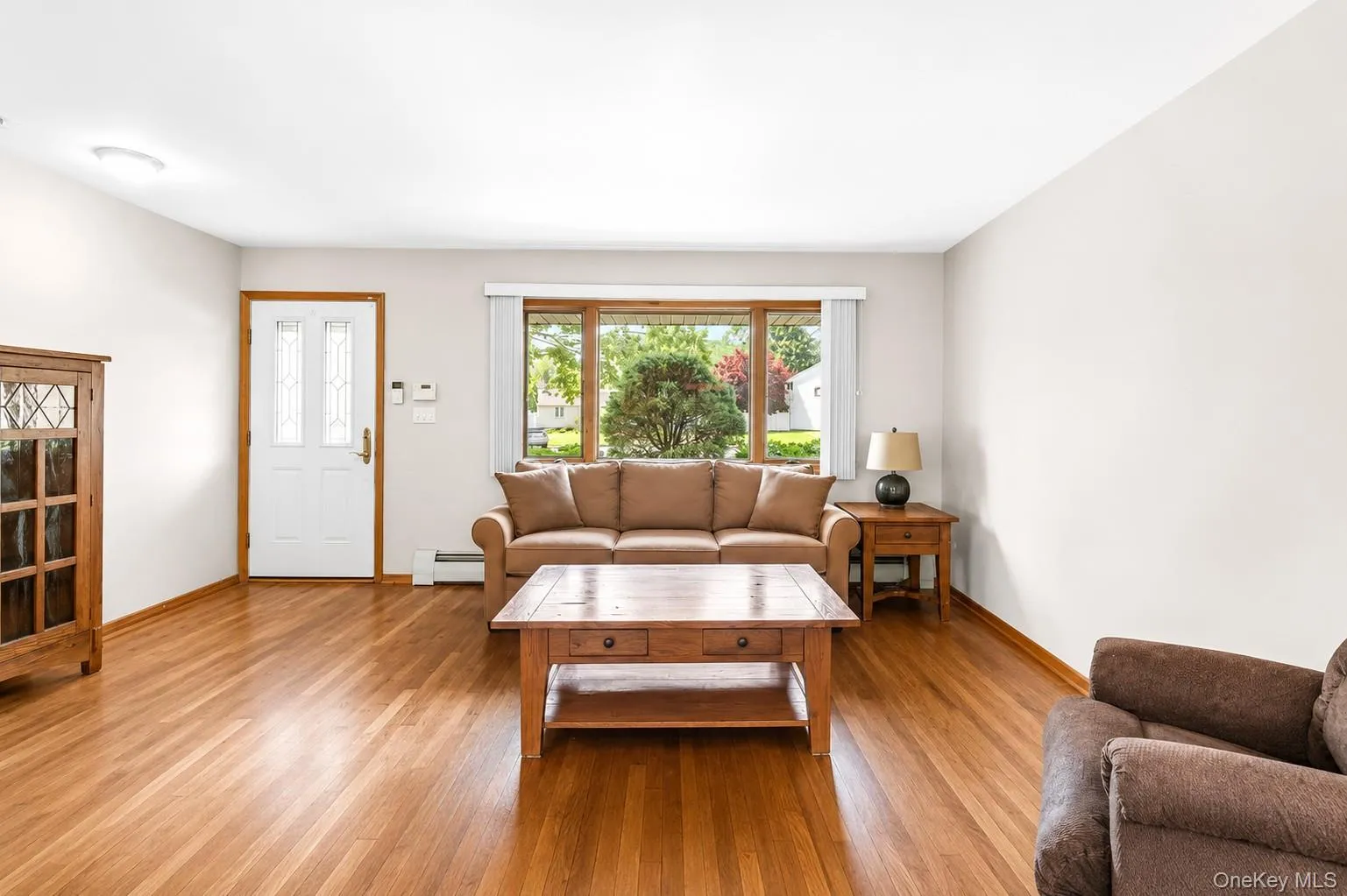 51 Longworth Avenue, Huntington, NY, 3 Bedrooms Bedrooms, 8 Rooms Rooms,2 BathroomsBathrooms,Residential,For Rent,Longworth,0,1031057 51 Longworth Avenue, Huntington, NY, 3 Bedrooms Bedrooms, 8 Rooms Rooms,2 BathroomsBathrooms,Residential,For Rent,Longworth,0,1031057