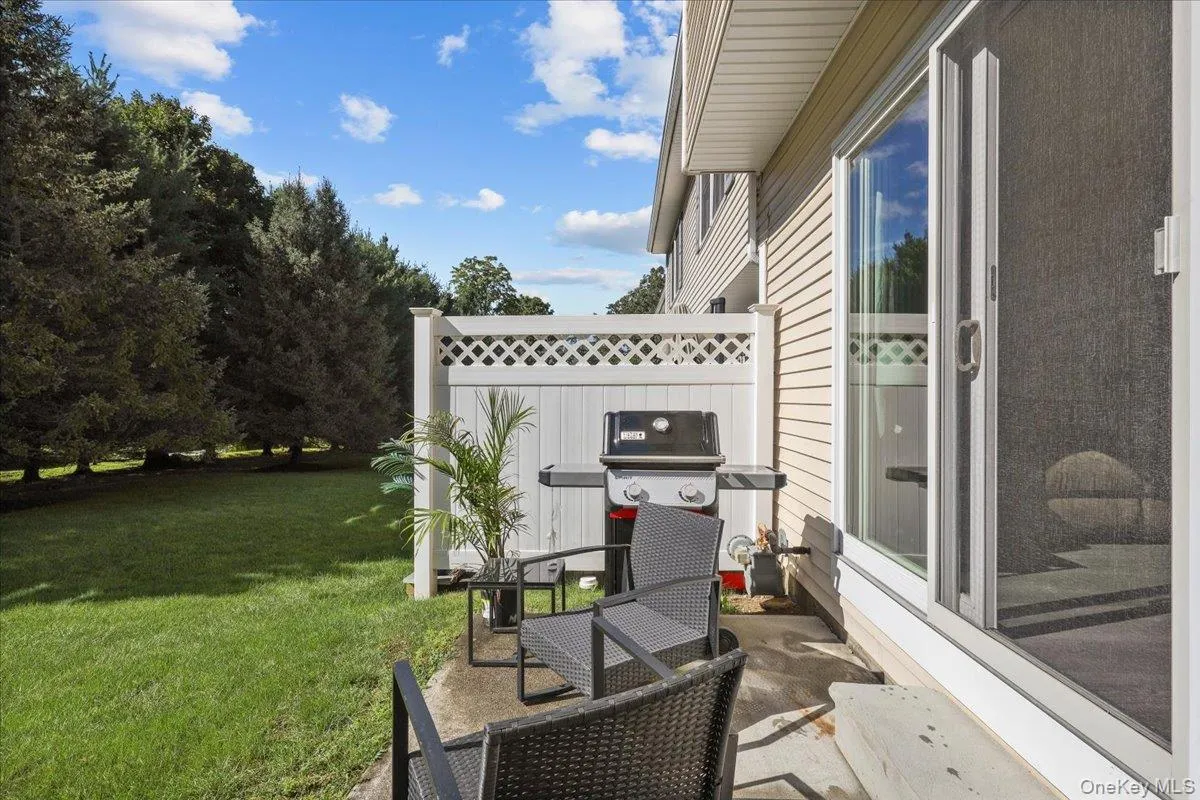 203 Alexandra Court, Carmel, NY, 2 Bedrooms Bedrooms, 5 Rooms Rooms,1 BathroomBathrooms,Residential,For Rent,Alexandra,0,1031059 203 Alexandra Court, Carmel, NY, 2 Bedrooms Bedrooms, 5 Rooms Rooms,1 BathroomBathrooms,Residential,For Rent,Alexandra,0,1031059