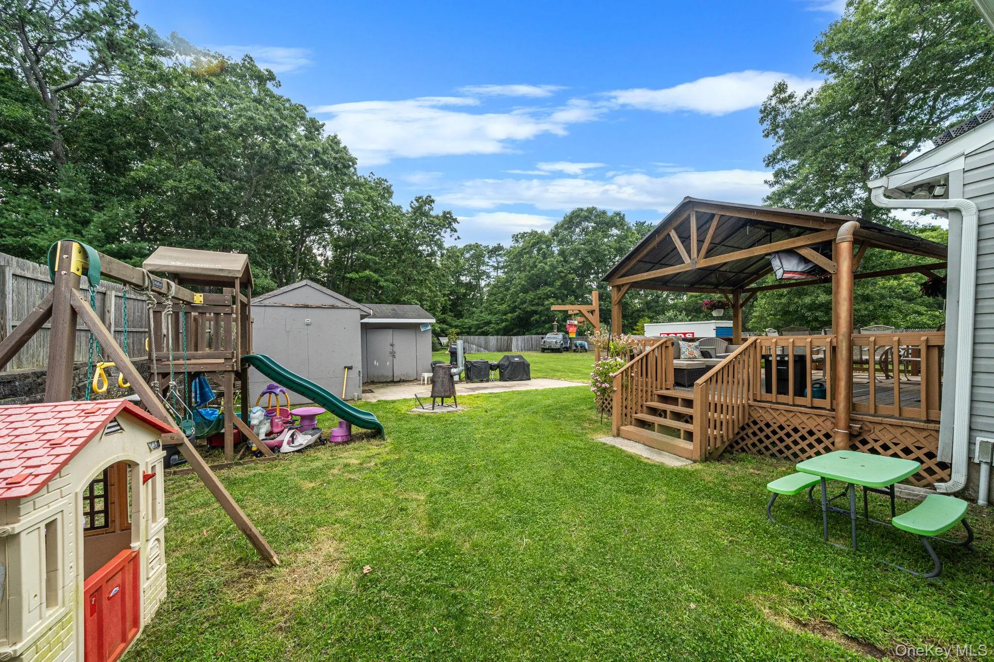 61 End Avenue, Brookhaven, NY, 3 Bedrooms Bedrooms, 7 Rooms Rooms,1 BathroomBathrooms,Residential,For Rent,End,0,1031060 61 End Avenue, Brookhaven, NY, 3 Bedrooms Bedrooms, 7 Rooms Rooms,1 BathroomBathrooms,Residential,For Rent,End,0,1031060