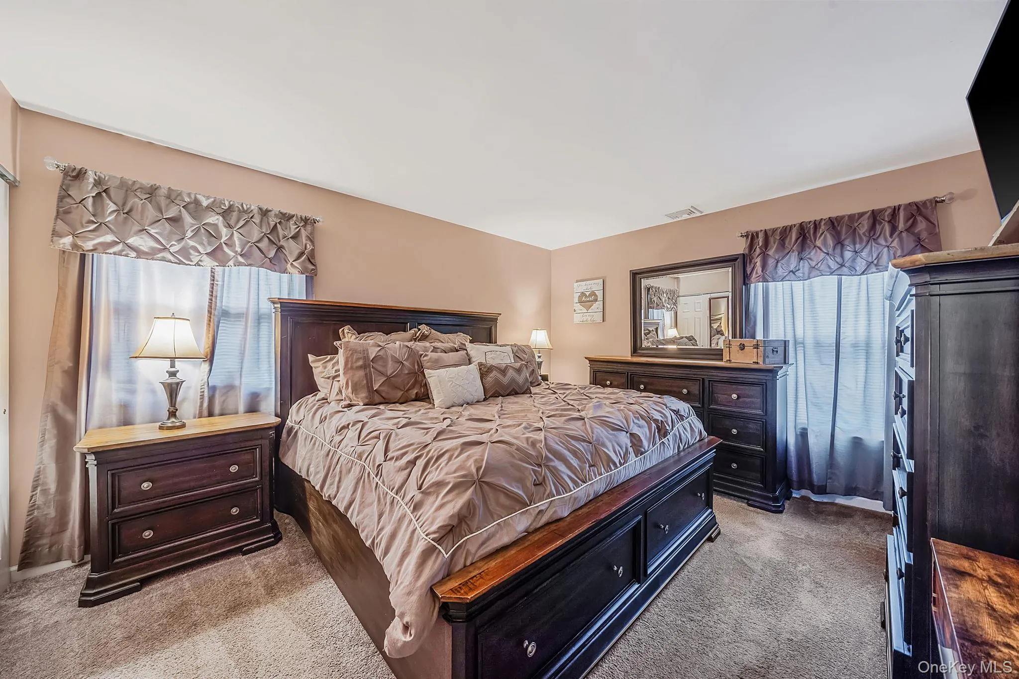 61 End Avenue, Brookhaven, NY, 3 Bedrooms Bedrooms, 7 Rooms Rooms,1 BathroomBathrooms,Residential,For Rent,End,0,1031060 61 End Avenue, Brookhaven, NY, 3 Bedrooms Bedrooms, 7 Rooms Rooms,1 BathroomBathrooms,Residential,For Rent,End,0,1031060