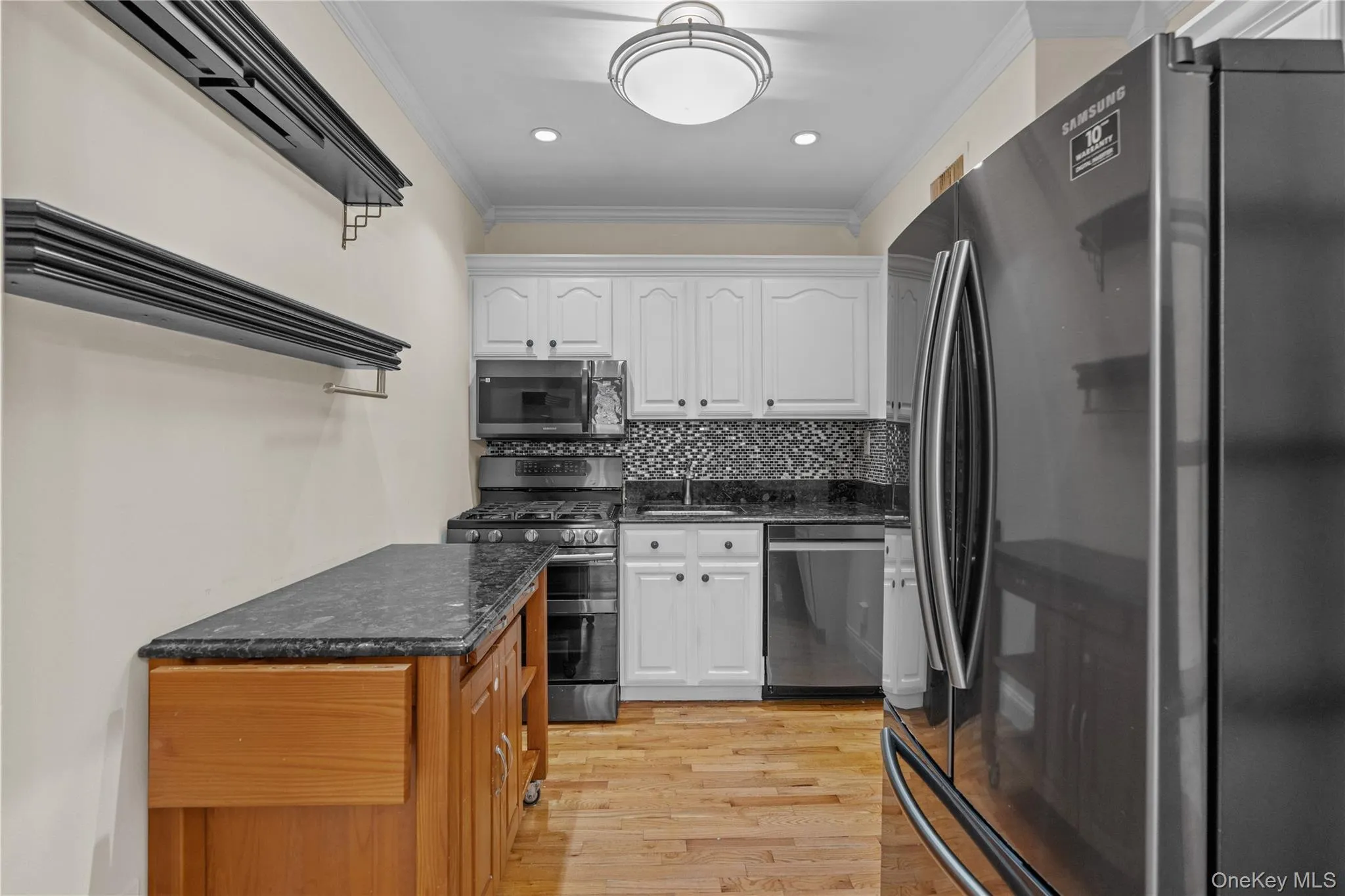 68 Hartsdale Avenue, Greenburgh, NY, 1 Bedroom Bedrooms, 4 Rooms Rooms,1 BathroomBathrooms,Residential,For Rent,Hartsdale,0,1031069 68 Hartsdale Avenue, Greenburgh, NY, 1 Bedroom Bedrooms, 4 Rooms Rooms,1 BathroomBathrooms,Residential,For Rent,Hartsdale,0,1031069