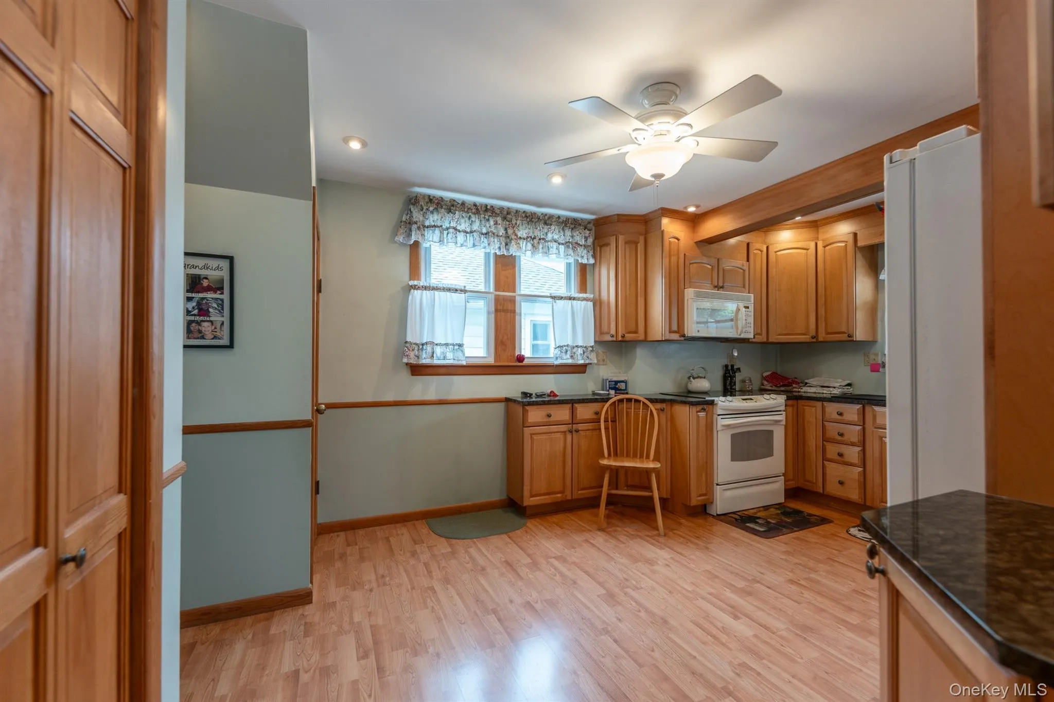 284 Clifton Avenue, Kingston, NY, 3 Bedrooms Bedrooms, 6 Rooms Rooms,1 BathroomBathrooms,Residential,For Rent,Clifton,0,1031070 284 Clifton Avenue, Kingston, NY, 3 Bedrooms Bedrooms, 6 Rooms Rooms,1 BathroomBathrooms,Residential,For Rent,Clifton,0,1031070