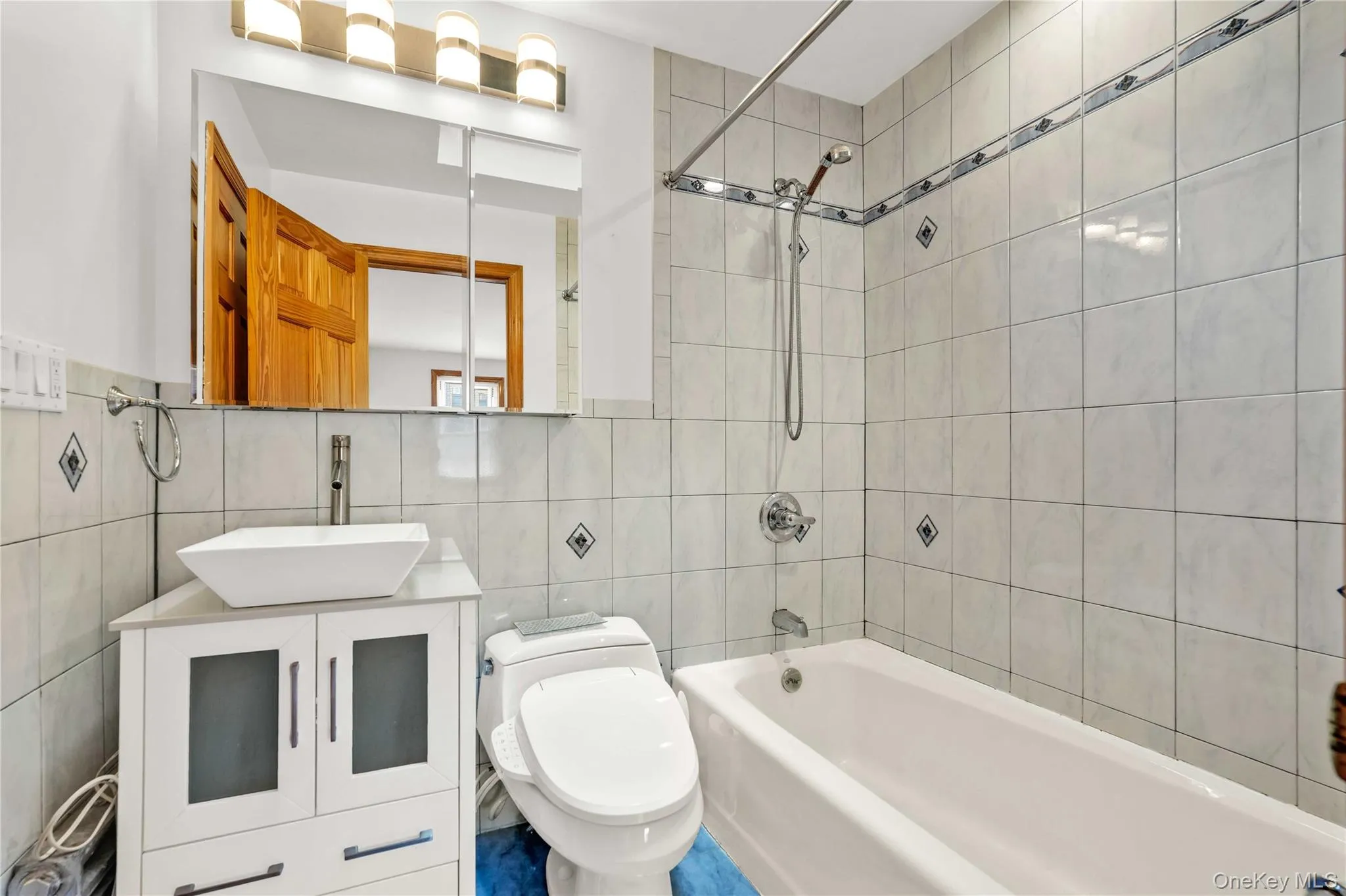 3039 36th Street, New York, NY, 3 Bedrooms Bedrooms, 7 Rooms Rooms,2 BathroomsBathrooms,Residential,For Rent,36th,0,1031072 3039 36th Street, New York, NY, 3 Bedrooms Bedrooms, 7 Rooms Rooms,2 BathroomsBathrooms,Residential,For Rent,36th,0,1031072