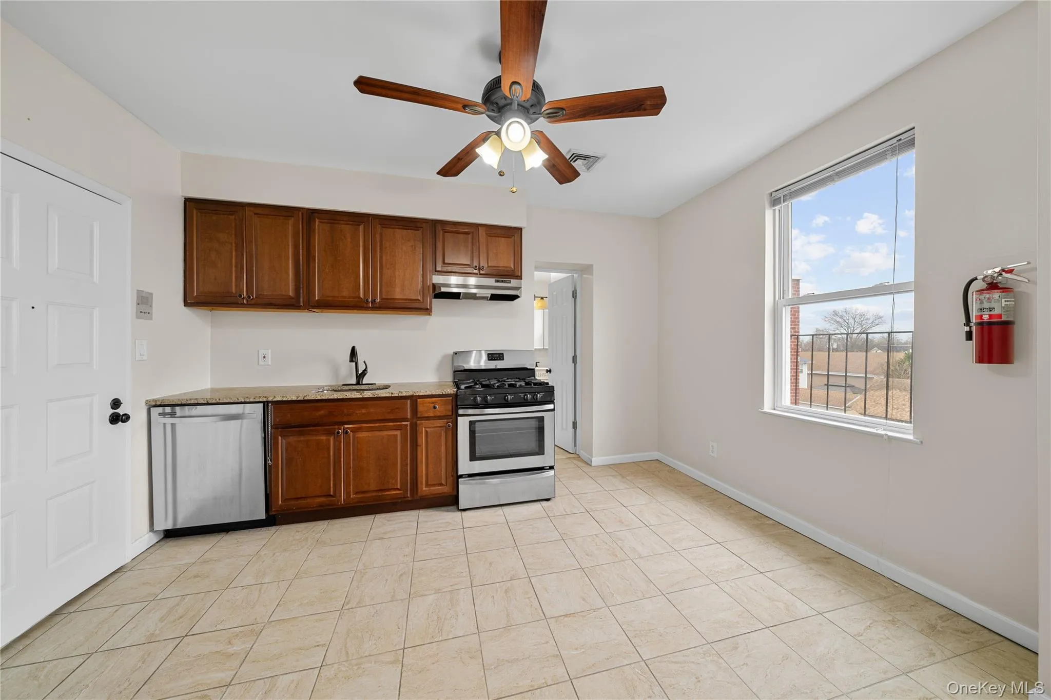 402 Jericho Turnpike, North Hempstead, NY, 1 Bedroom Bedrooms, 4 Rooms Rooms,1 BathroomBathrooms,Residential Lease,For Rent,Jericho,0,1031073 402 Jericho Turnpike, North Hempstead, NY, 1 Bedroom Bedrooms, 4 Rooms Rooms,1 BathroomBathrooms,Residential Lease,For Rent,Jericho,0,1031073