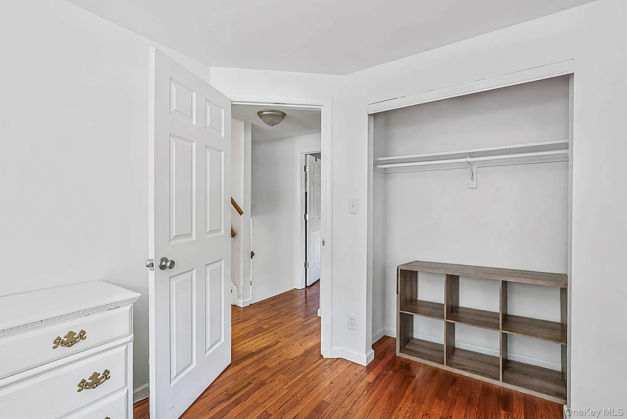 125 Raleigh Lane, Islip, NY, 4 Bedrooms Bedrooms, 7 Rooms Rooms,1 BathroomBathrooms,Residential,For Rent,Raleigh,0,1031074 125 Raleigh Lane, Islip, NY, 4 Bedrooms Bedrooms, 7 Rooms Rooms,1 BathroomBathrooms,Residential,For Rent,Raleigh,0,1031074