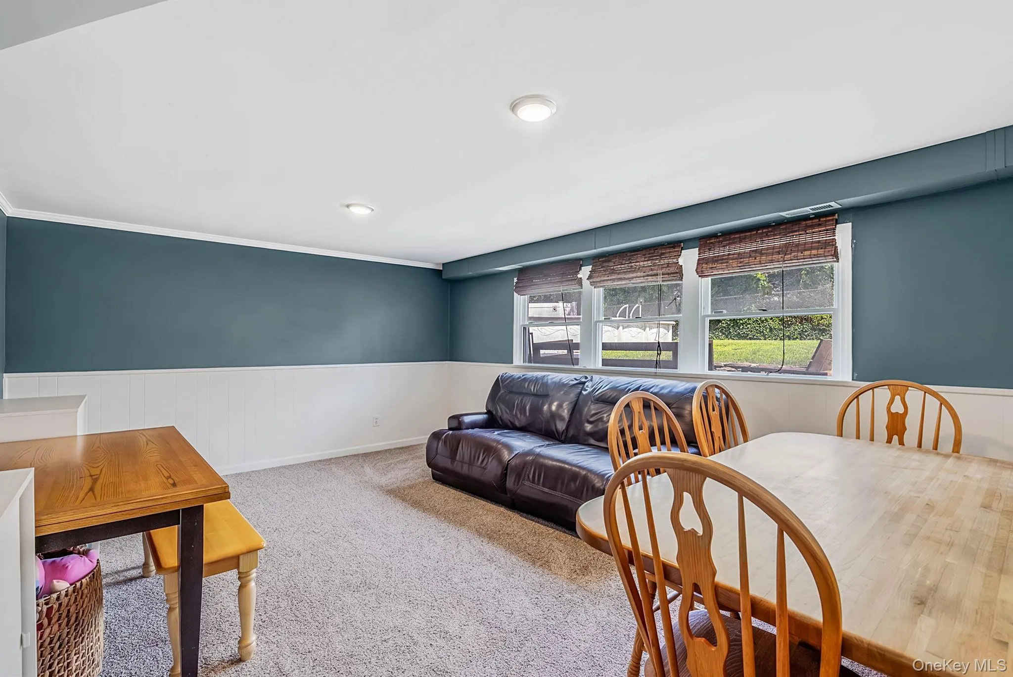 125 Raleigh Lane, Islip, NY, 4 Bedrooms Bedrooms, 7 Rooms Rooms,1 BathroomBathrooms,Residential,For Rent,Raleigh,0,1031074 125 Raleigh Lane, Islip, NY, 4 Bedrooms Bedrooms, 7 Rooms Rooms,1 BathroomBathrooms,Residential,For Rent,Raleigh,0,1031074